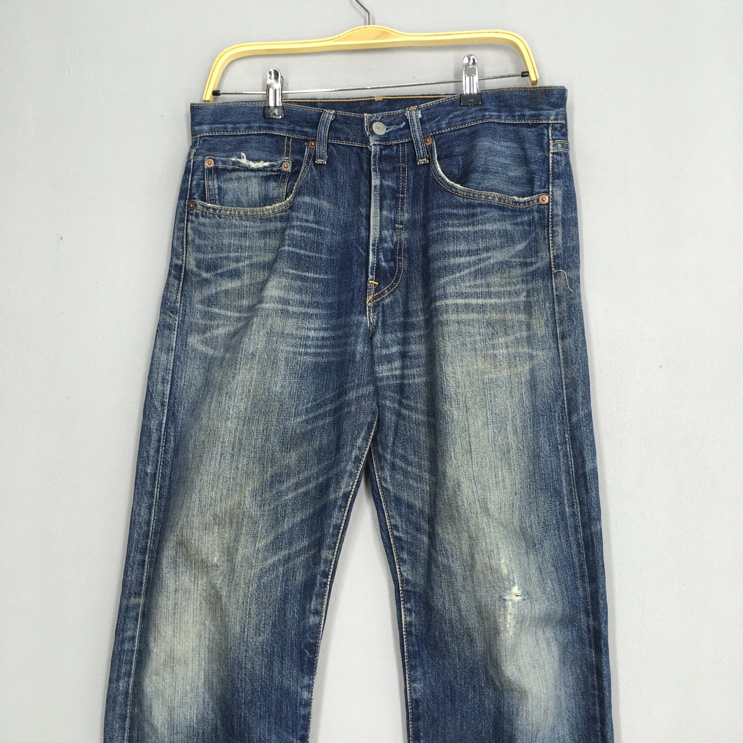 Levi's 501 Faded Blue Distressed Stonewash Jeans 32x32