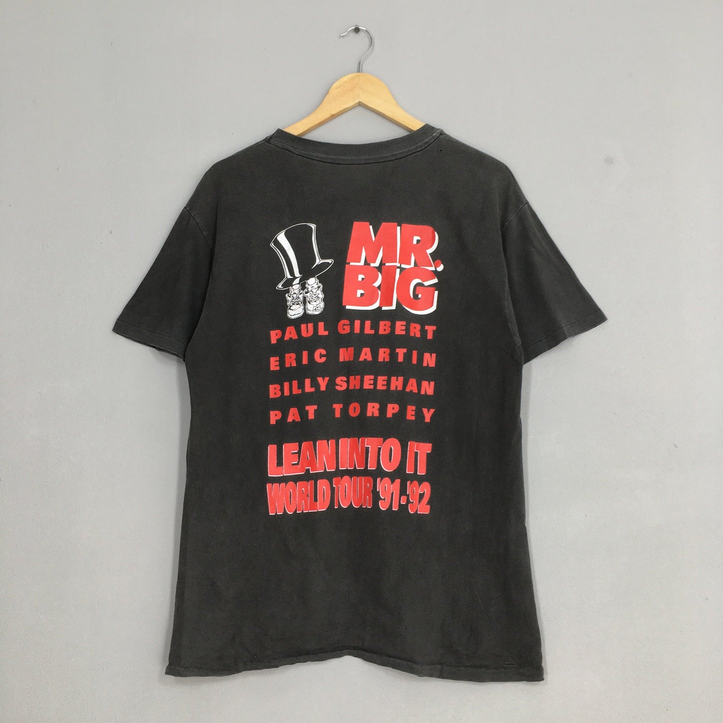 MR BIG Band Lean Into It Black Tshirt Small