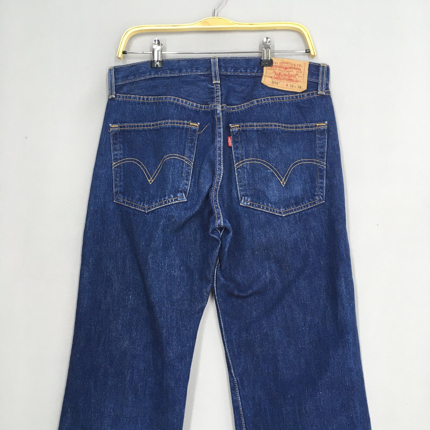 Levi's 501 Dark Blue Jeans Button Fly Denim Size 32x29