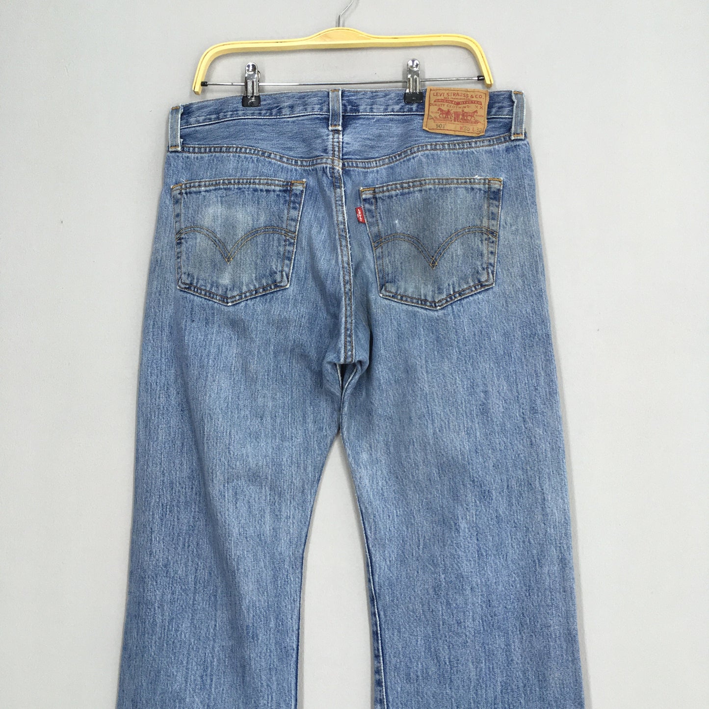 Levi's 501 Faded Blue Jeans Stone Washed Size 35x32