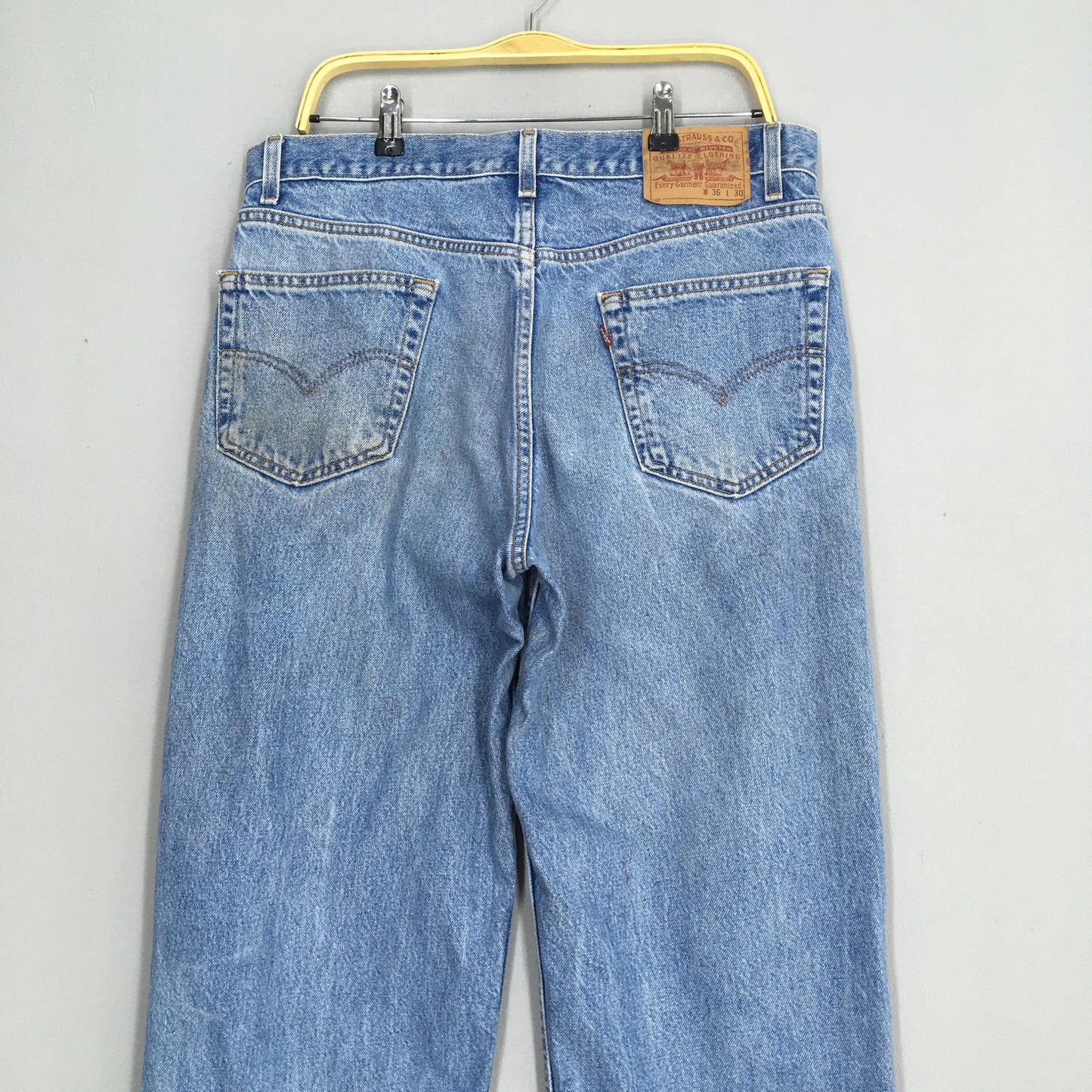 Levi's 550 Jeans Relaxed Fit Denim Size 34x30