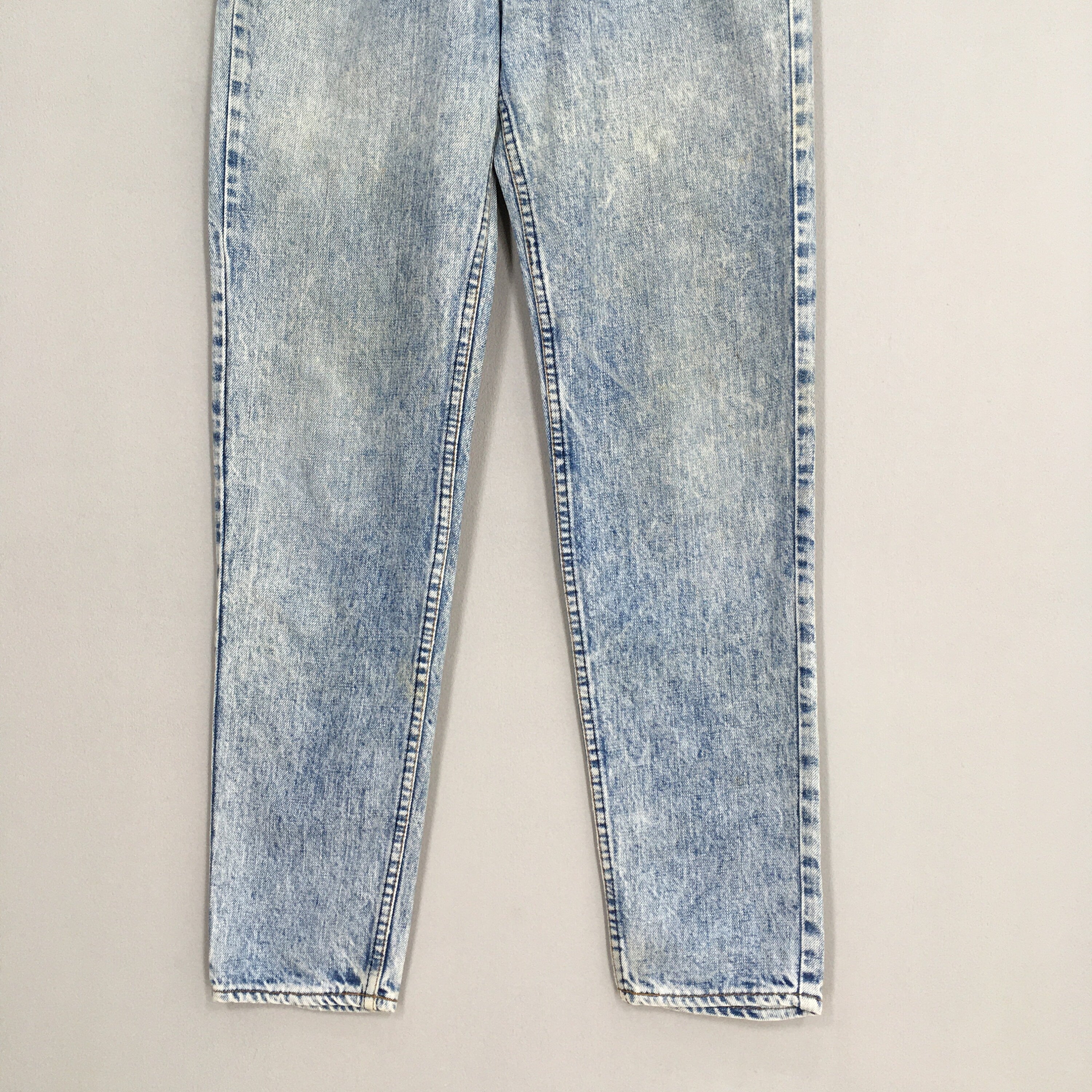 Size 30x31 Vintage 90s on sale Levi's 603 Jeans Acid Wash Denim 90s Levi's Tapered Leg Denim Jeans Levi's Distressed Denim Levi's Mom Jeans W30