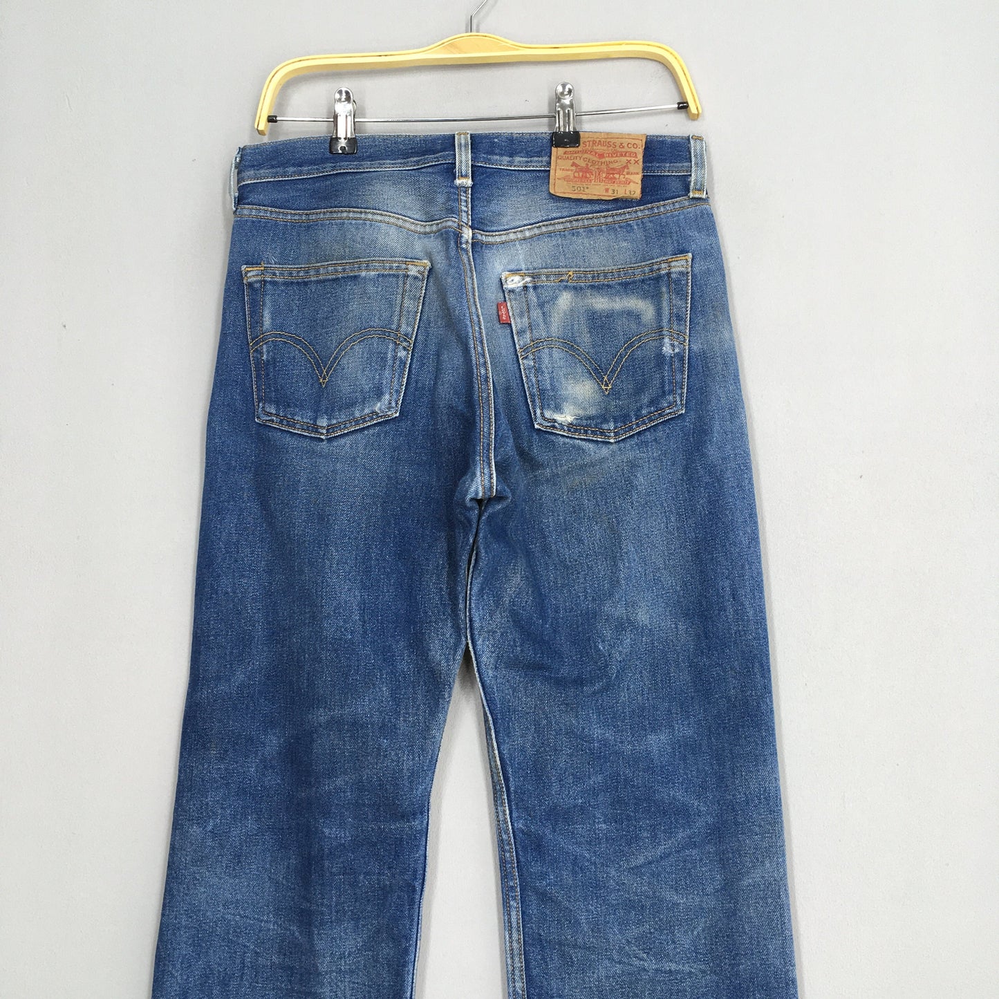 Levi's 501 Straight Leg Dirty Denim Size 30x30