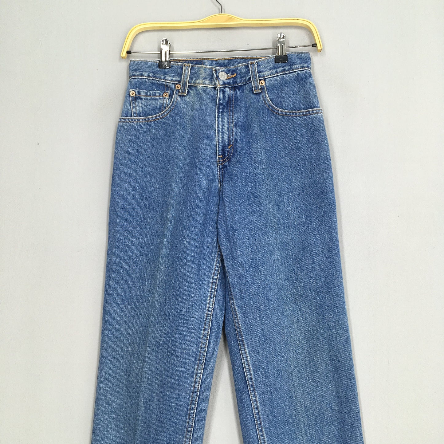 Levi's 550 Relaxed Fit Tapered Leg Jeans 26x33