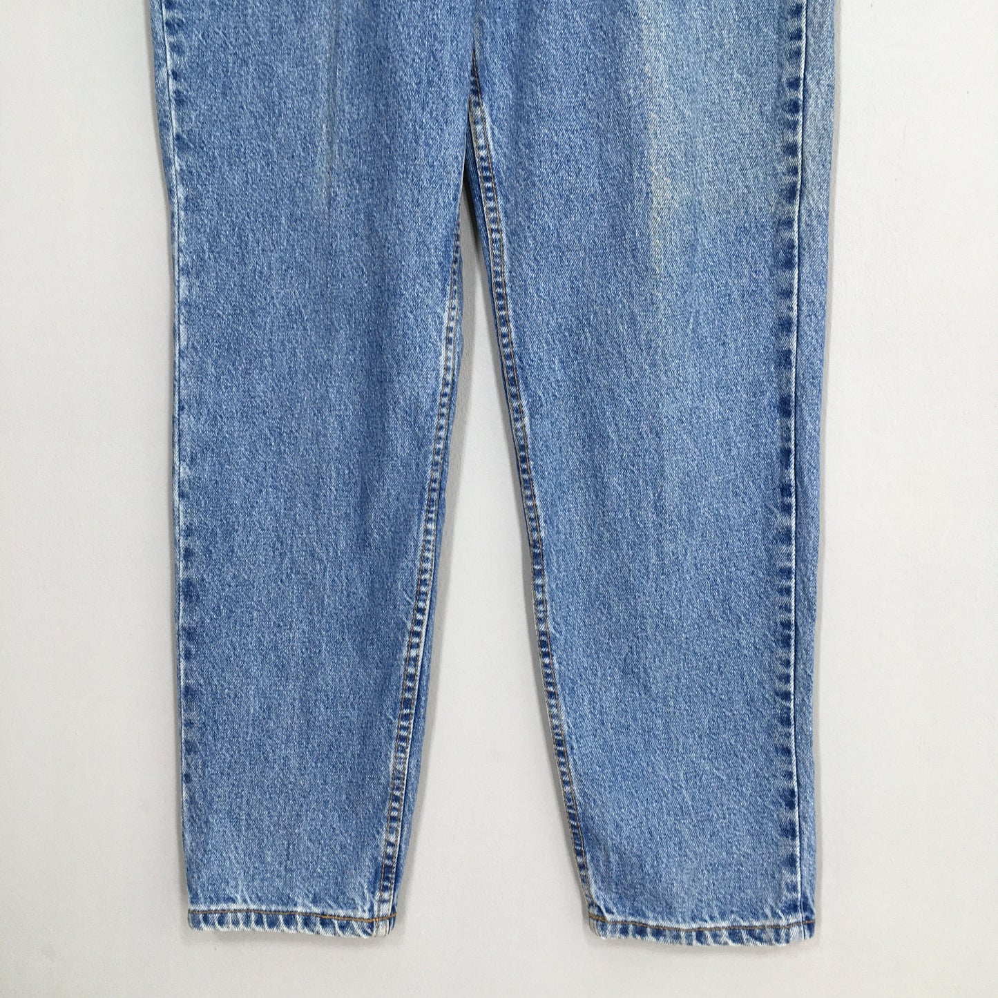 Levi's 521 Tapered Fit Light Washed Jeans Size 31x32