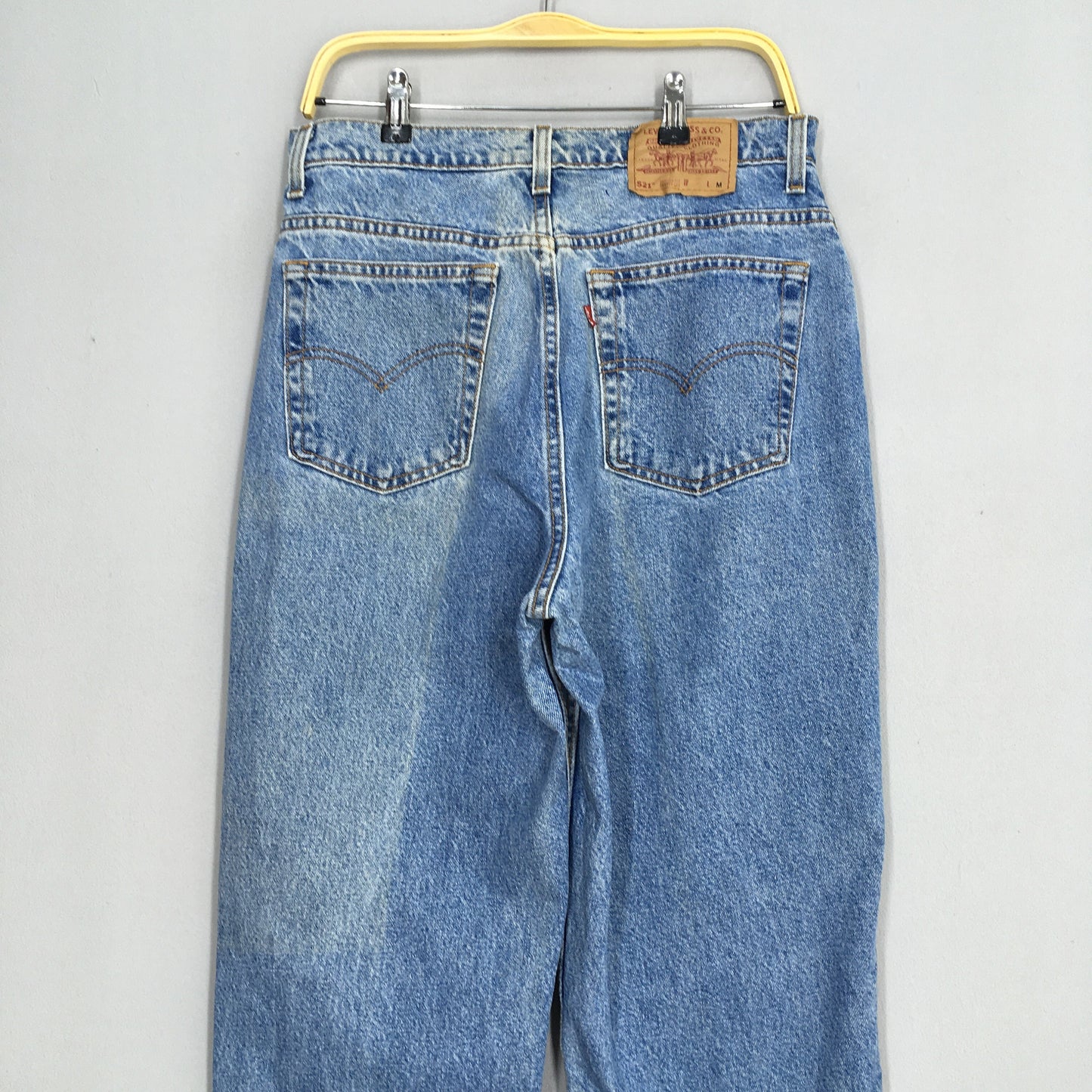 Levi's 521 Tapered Fit Light Washed Jeans Size 31x32