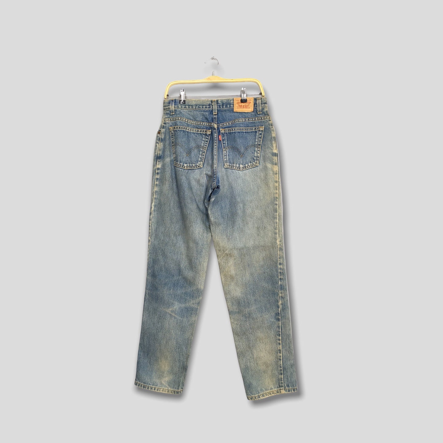 Levi's 550 Relaxed Fit Faded Dirty Jeans Size 30x32