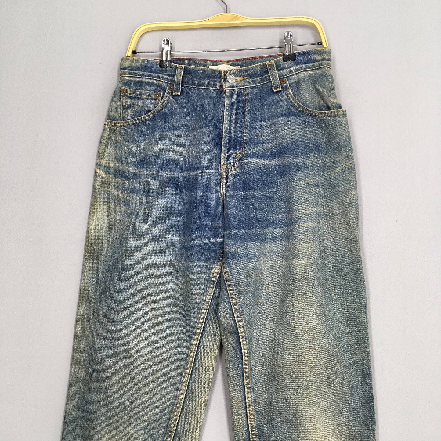 Levi's 550 Relaxed Fit Faded Dirty Jeans Size 30x32