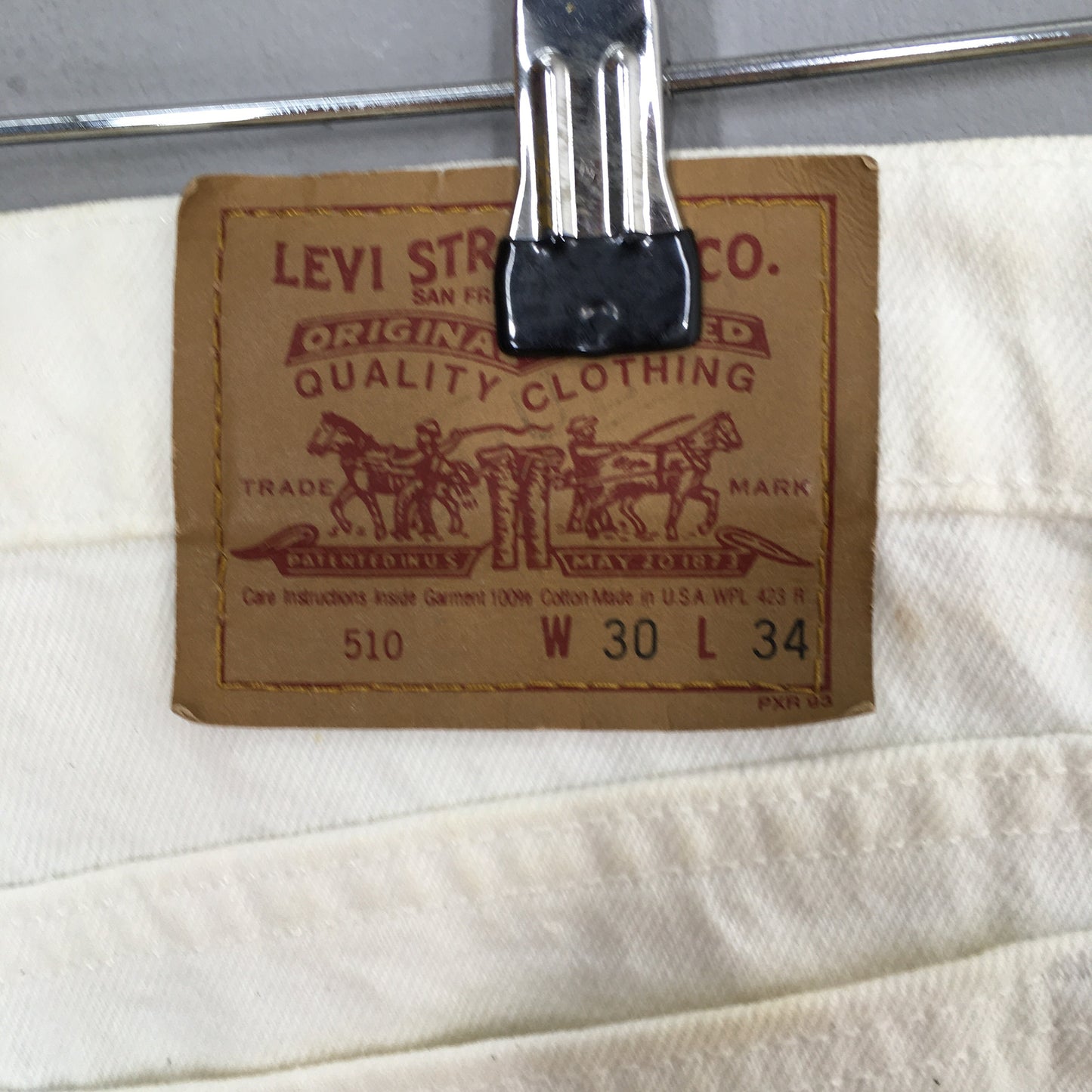 Levi's 510 White Zipper Jeans Size 28x29