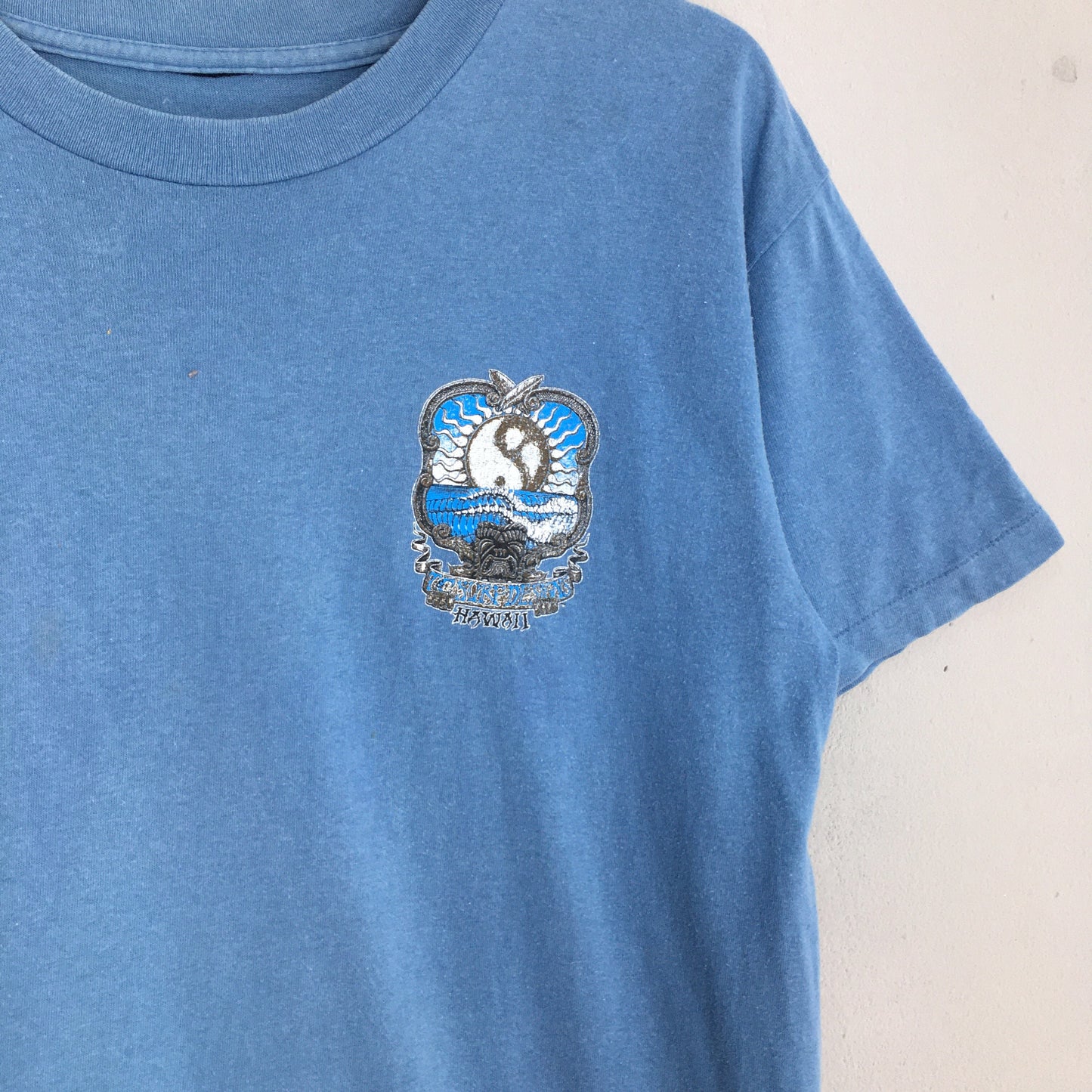 T&C Surf Designs Hawaii Blue T shirt Medium