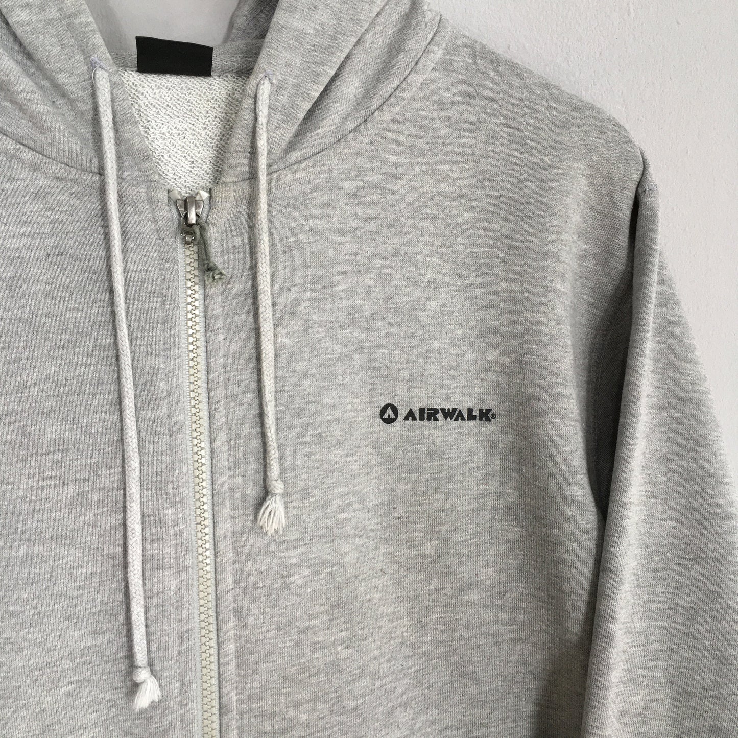 Airwalk Skater Hoodie Gray Sweater Large