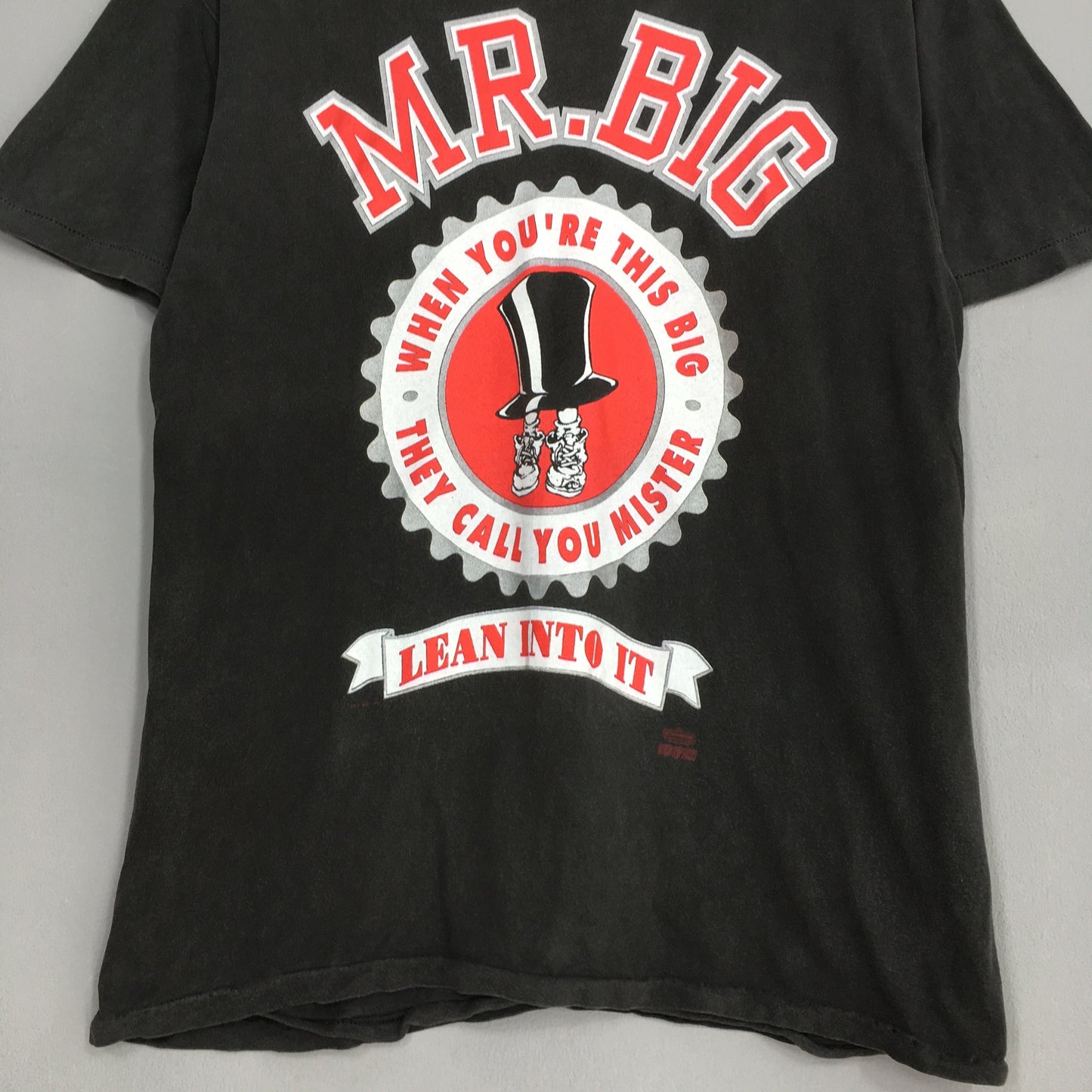 MR BIG Band Lean Into It Black Tshirt Small