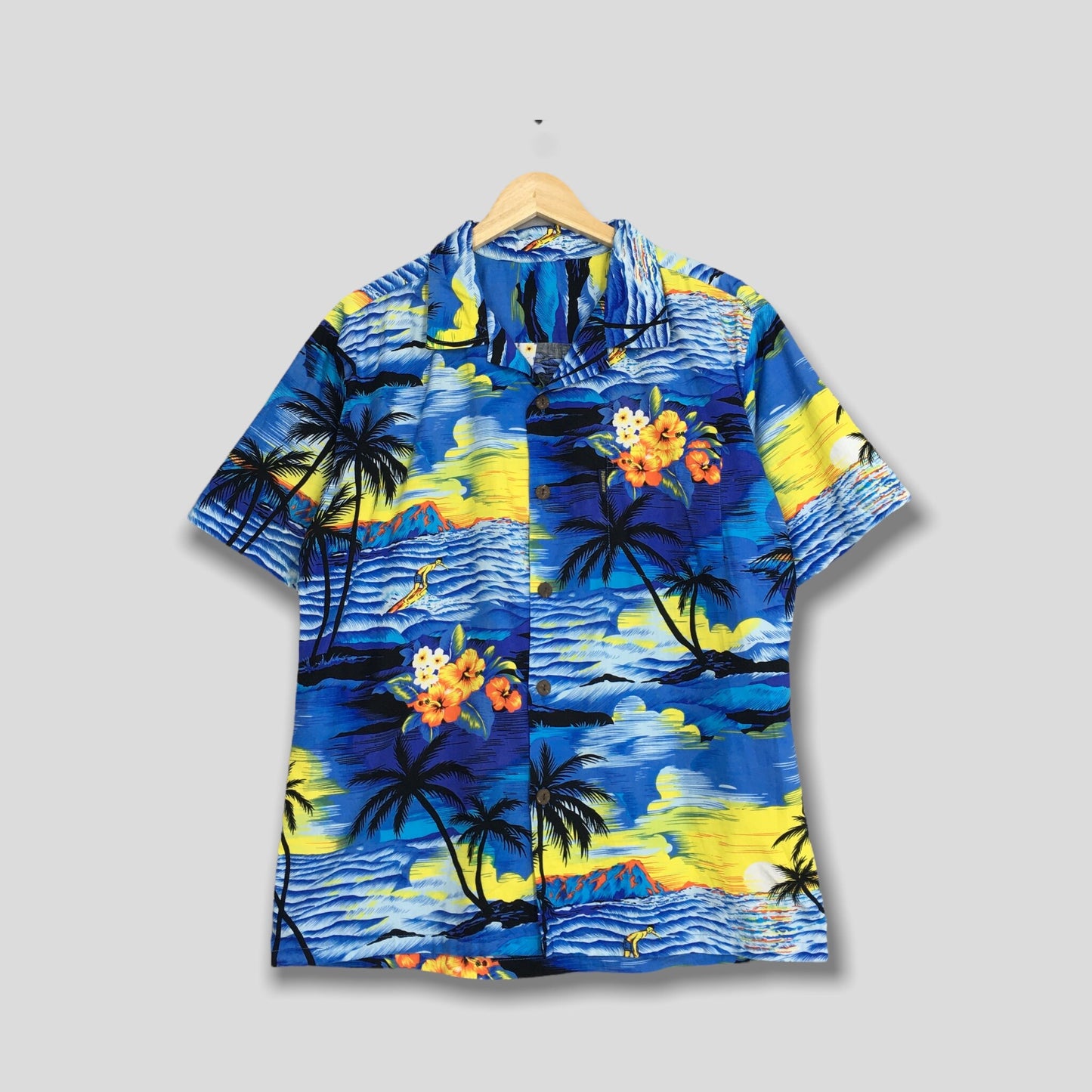 Hawaiian Aloha Coconut Tree Shirt Medium