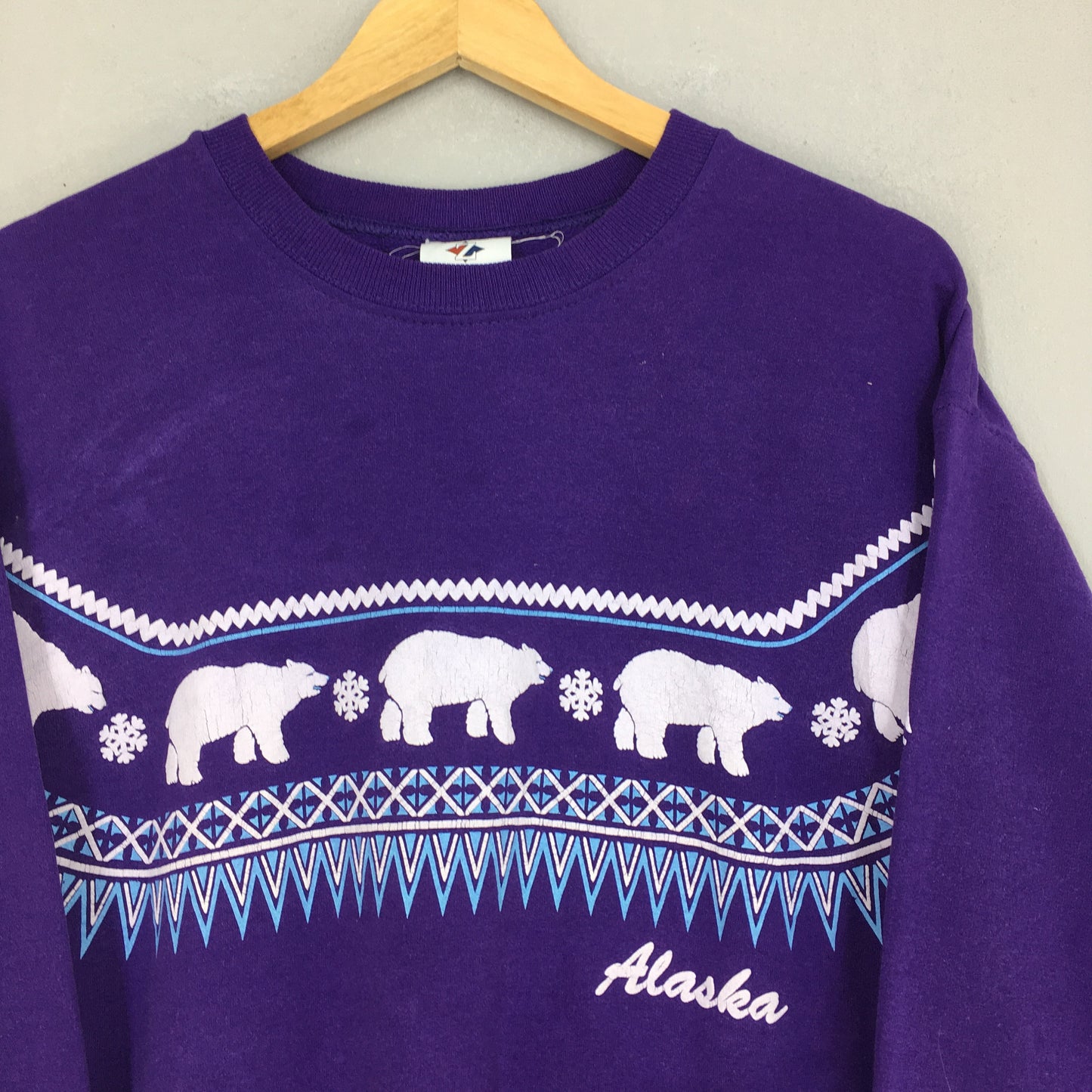 Alaska United States Purple Sweatshirt Medium