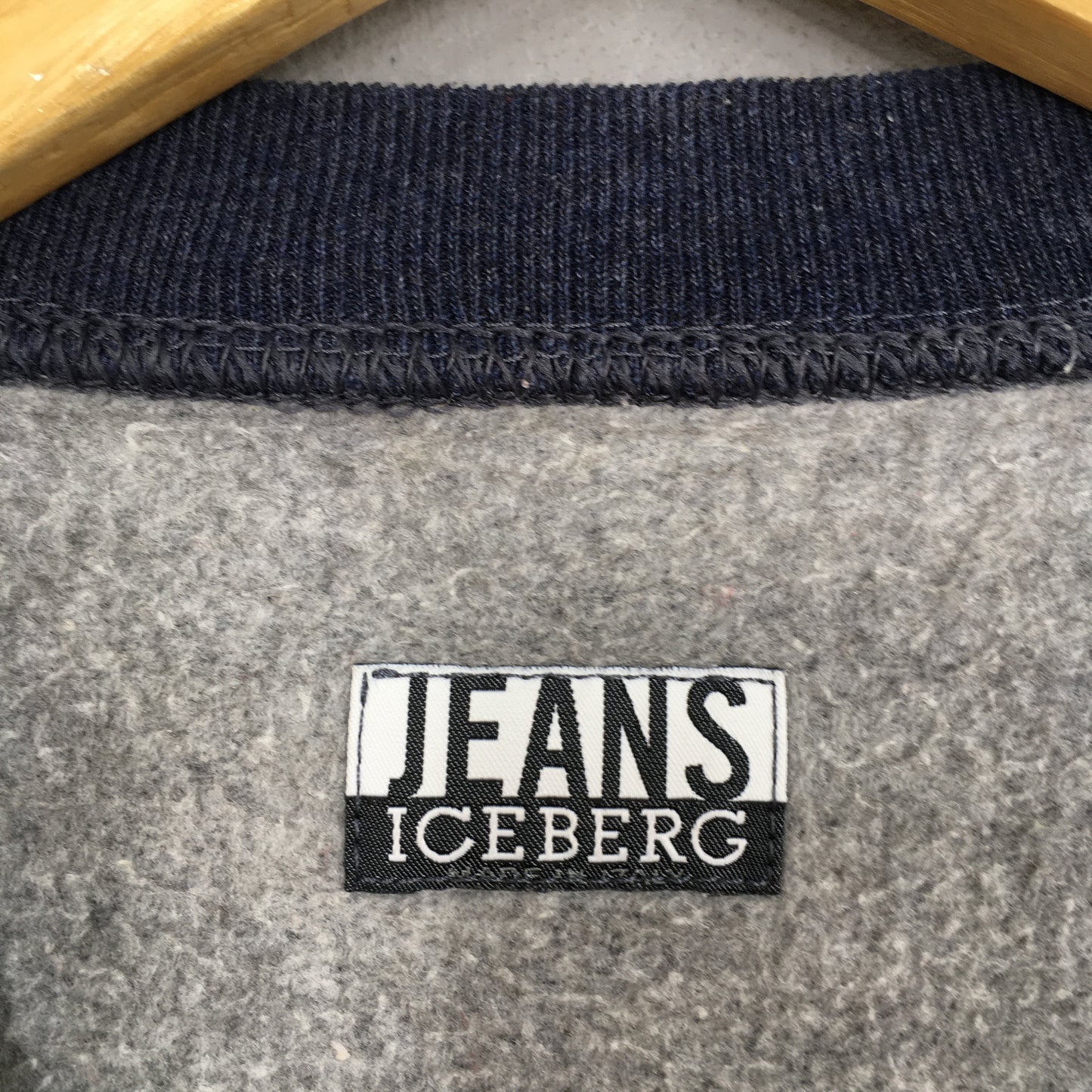 Iceberg Jeans Italy Sweatshirt Medium