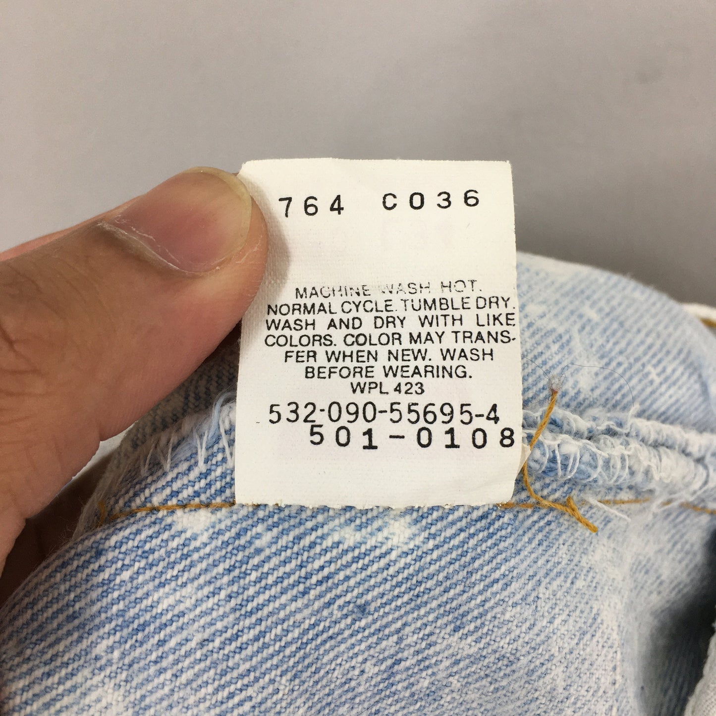 Levi's 501 Light Blue Acid Washed Size 28x33