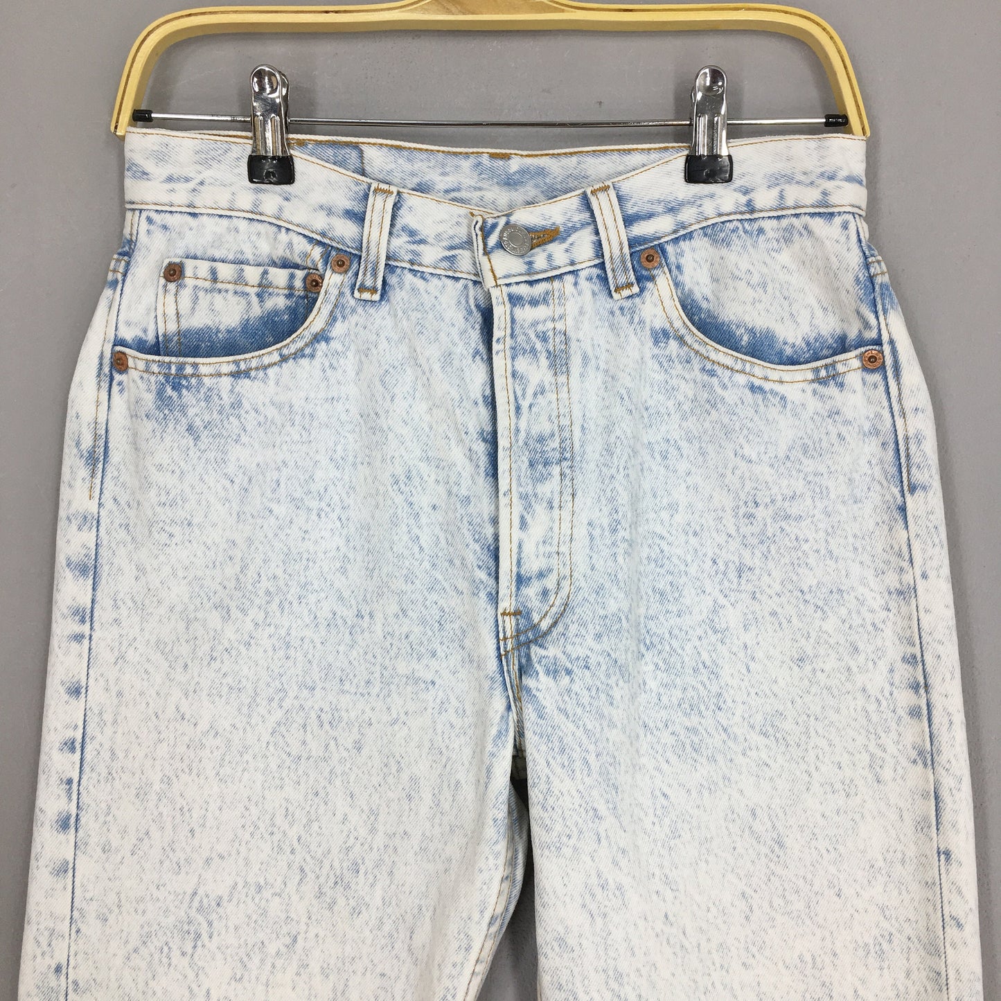 Levi's 501 Light Blue Acid Washed Size 28x33