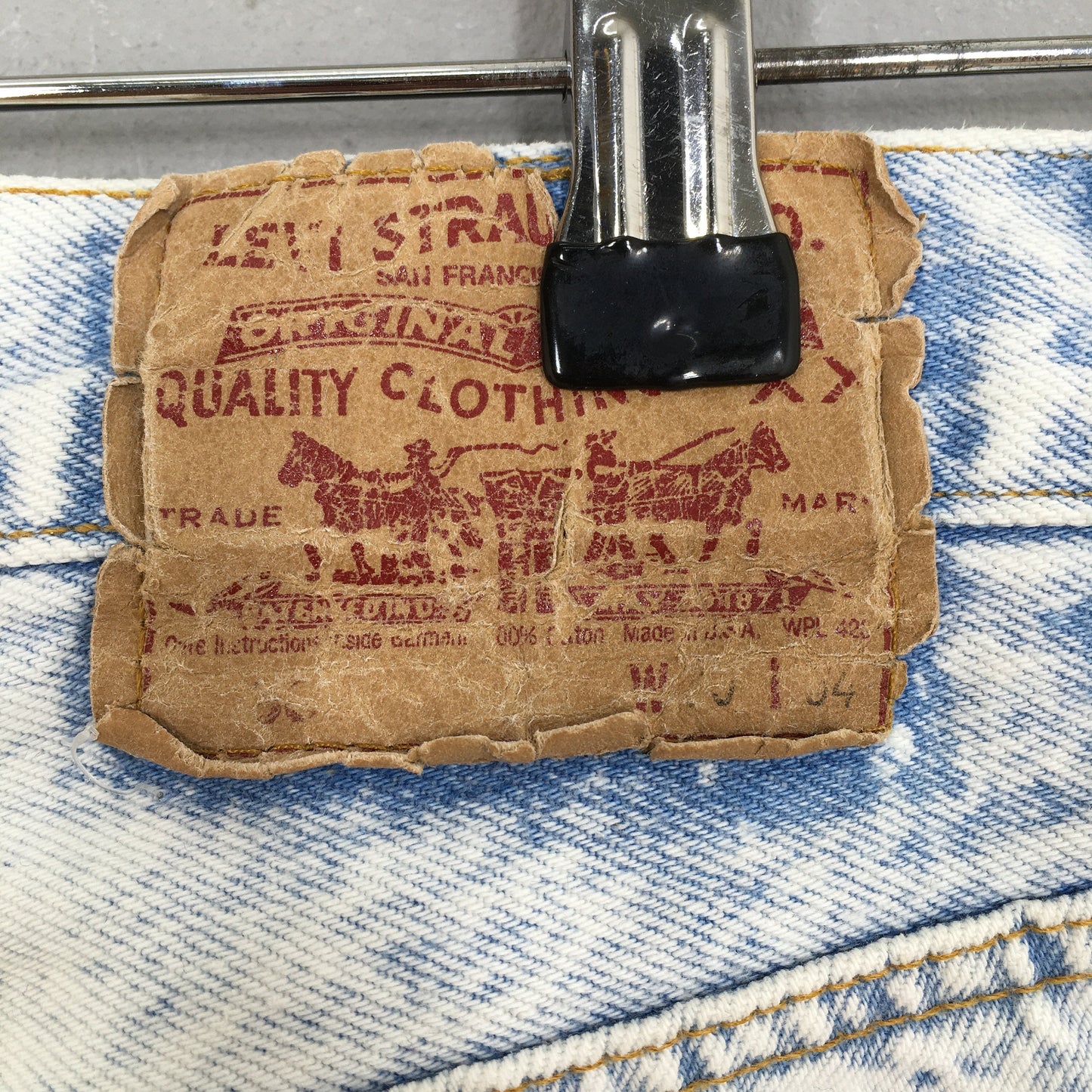 Levi's 501 Light Blue Acid Washed Size 28x33