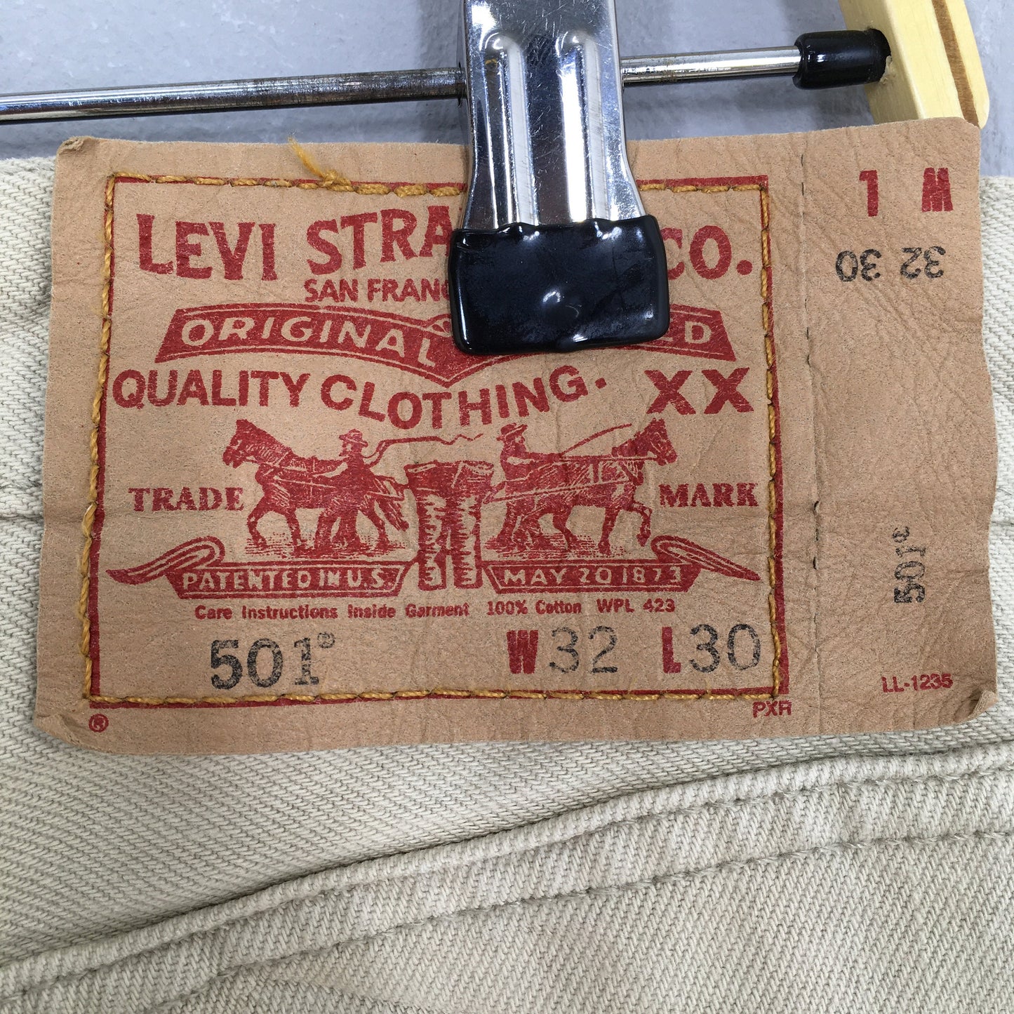 Levi's 501 Cream Straight Cut Jeans Size 31x31