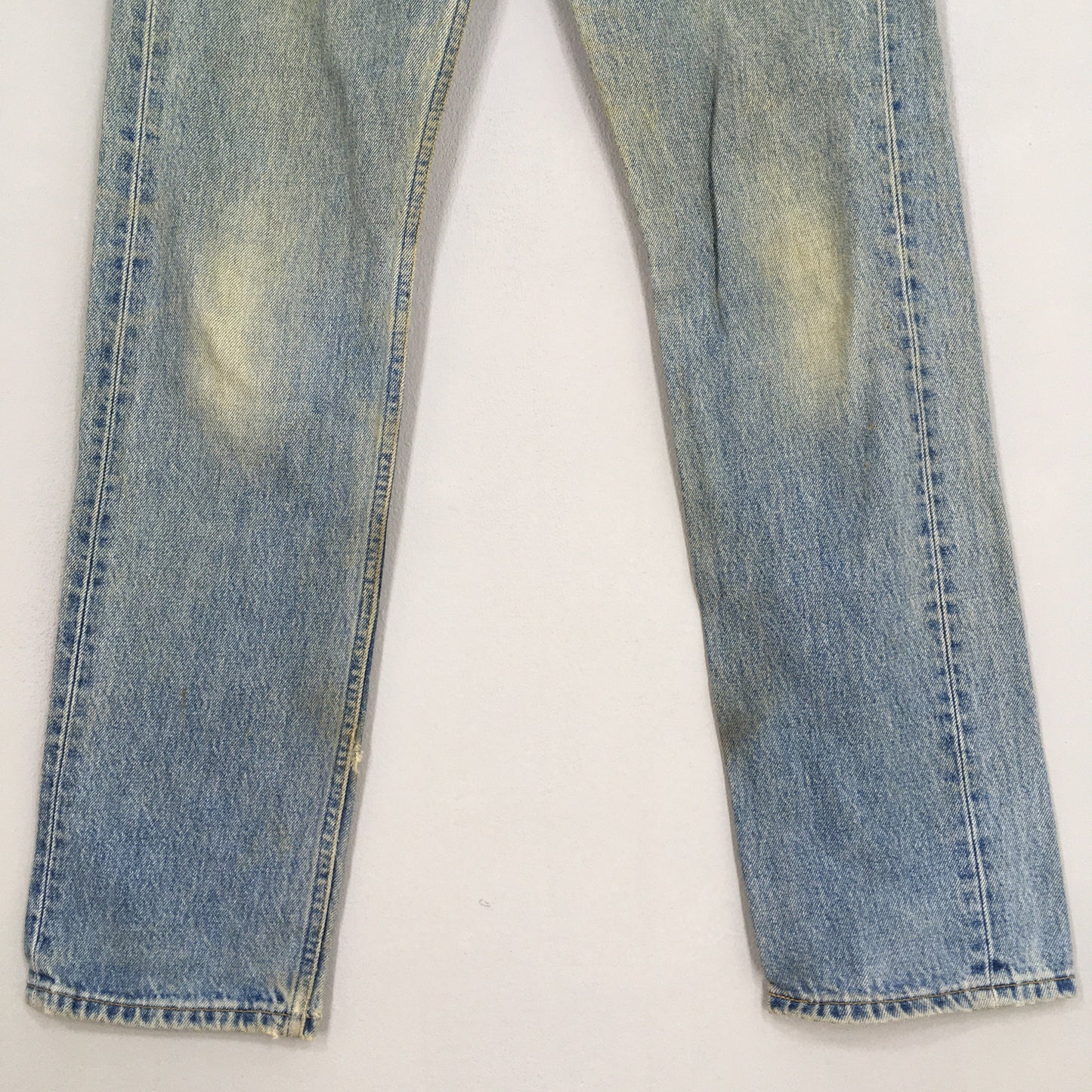 Levi's 501 Light Wash Blue Jeans Size 27x32