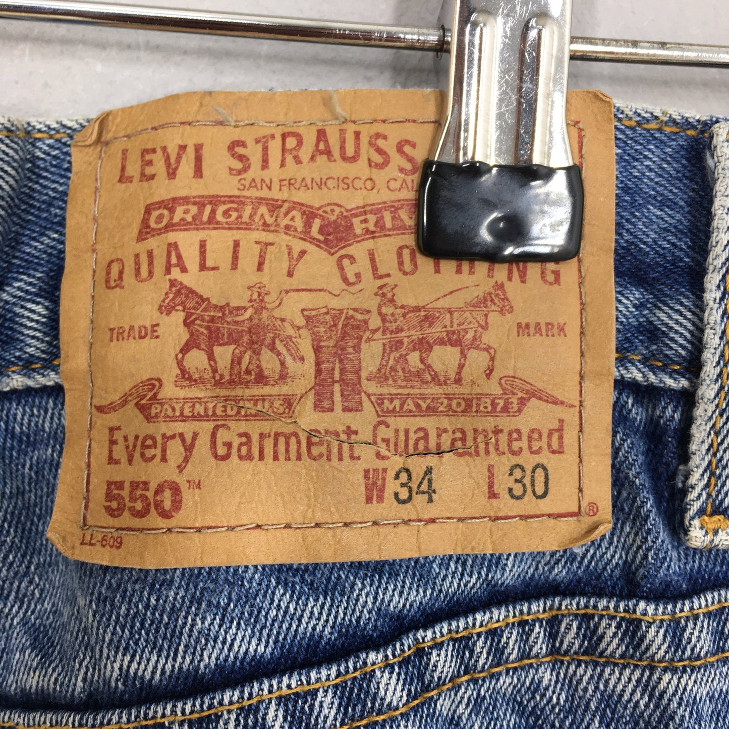 Levi's 550 Relaxed Fit Jeans Levi's Tapered Leg Size 32x31