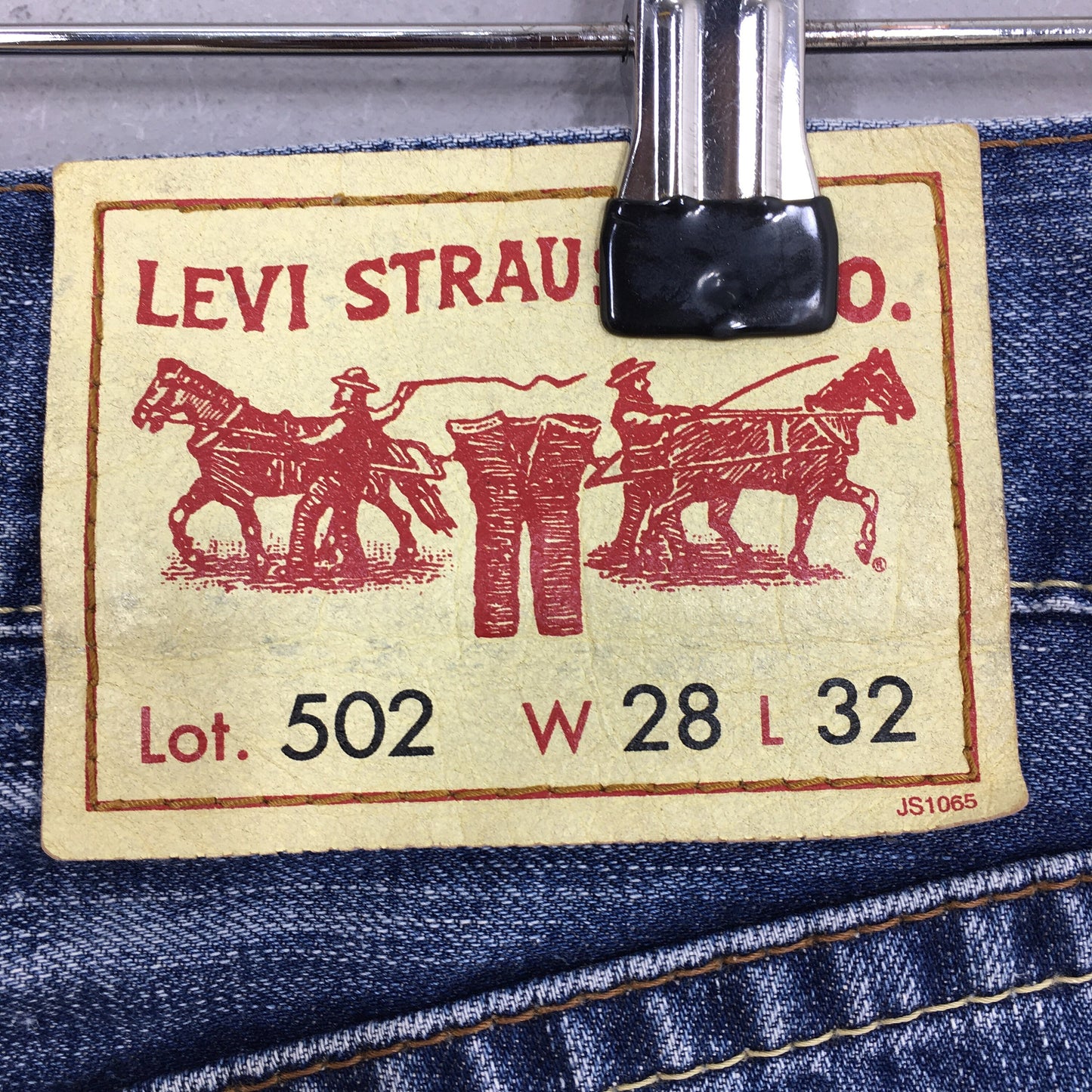 Levi's 502 Faded Blue Jeans Straight Cut Size 29x32