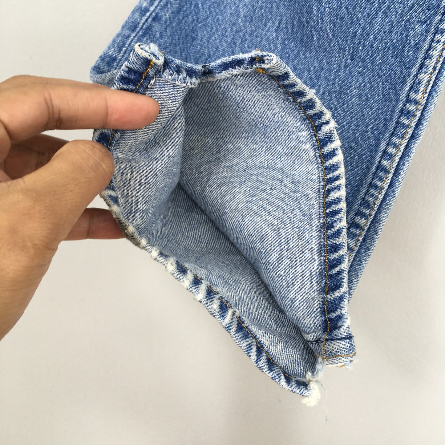 Levi's 501 Light Wash Blue Jeans Size 28x30