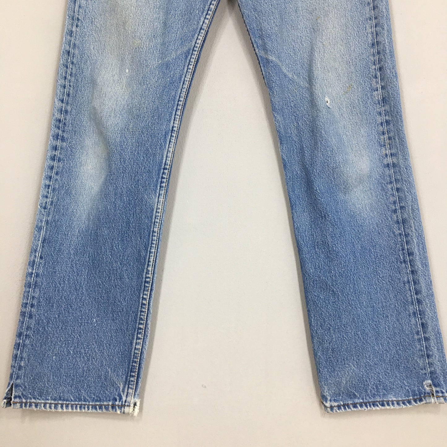 Levi's 501 Light Wash Blue Jeans Size 28x30