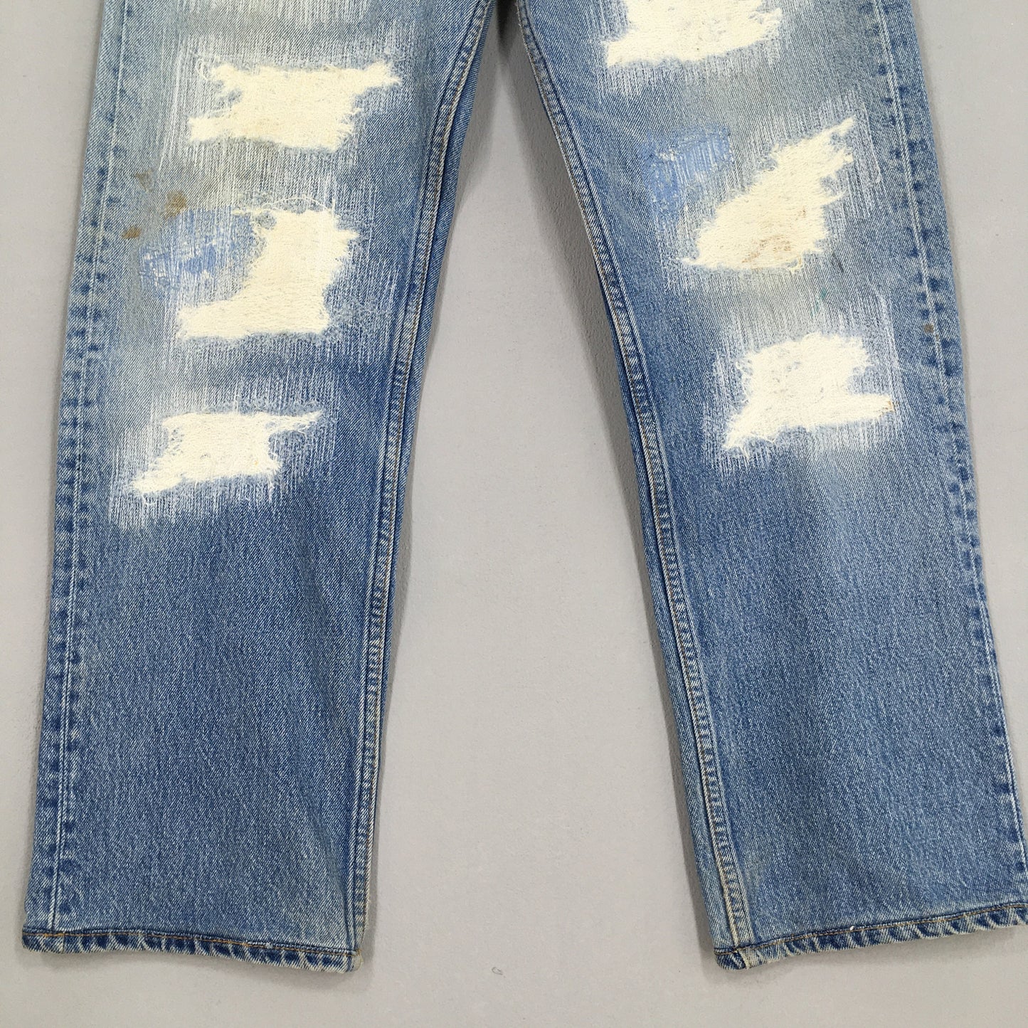 Levi's 501 Distressed Ripped Jeans Stonewash Size 31x28