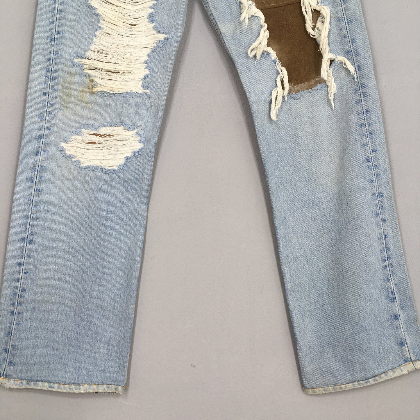 Levi's 501 Distressed Ripped Jeans Stonewash Size 31x29