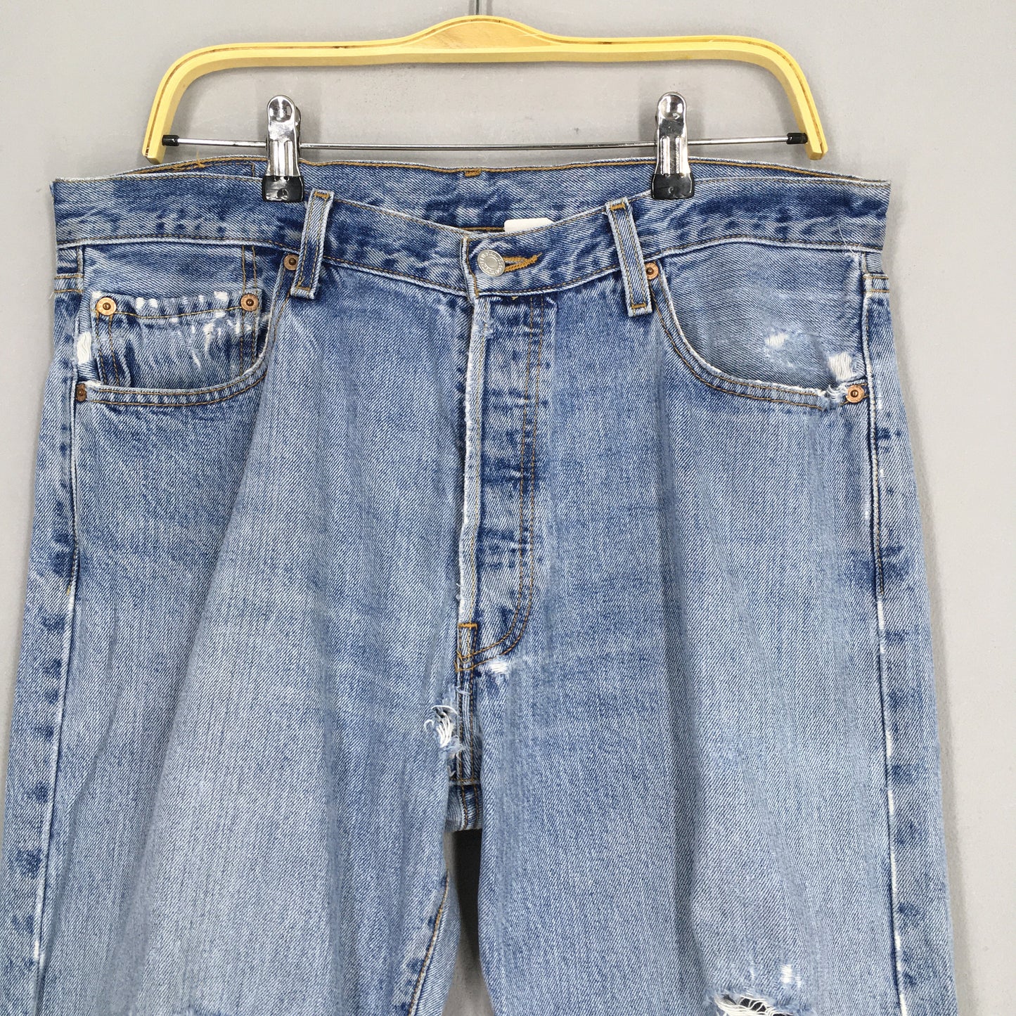 Levi's 501 Distressed Ripped Jeans Stonewash Size 35x34