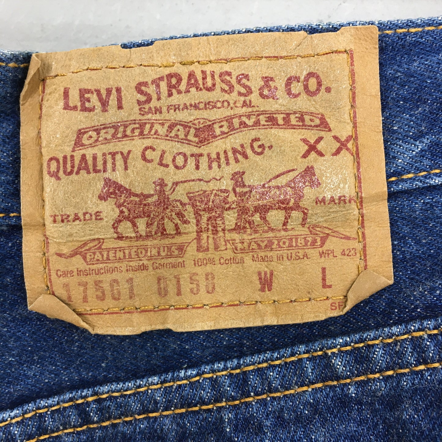 Levi's 501 Light Wash JeansSize 27x29