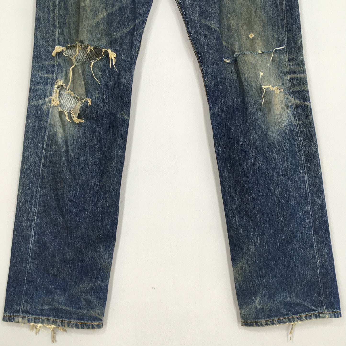 Levi's 501 Distressed Ripped Jeans Size 30x31.5