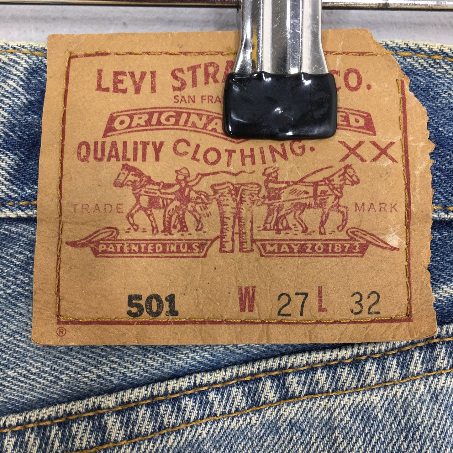 Levi's 501 Light Wash Blue Jeans Size 27x32