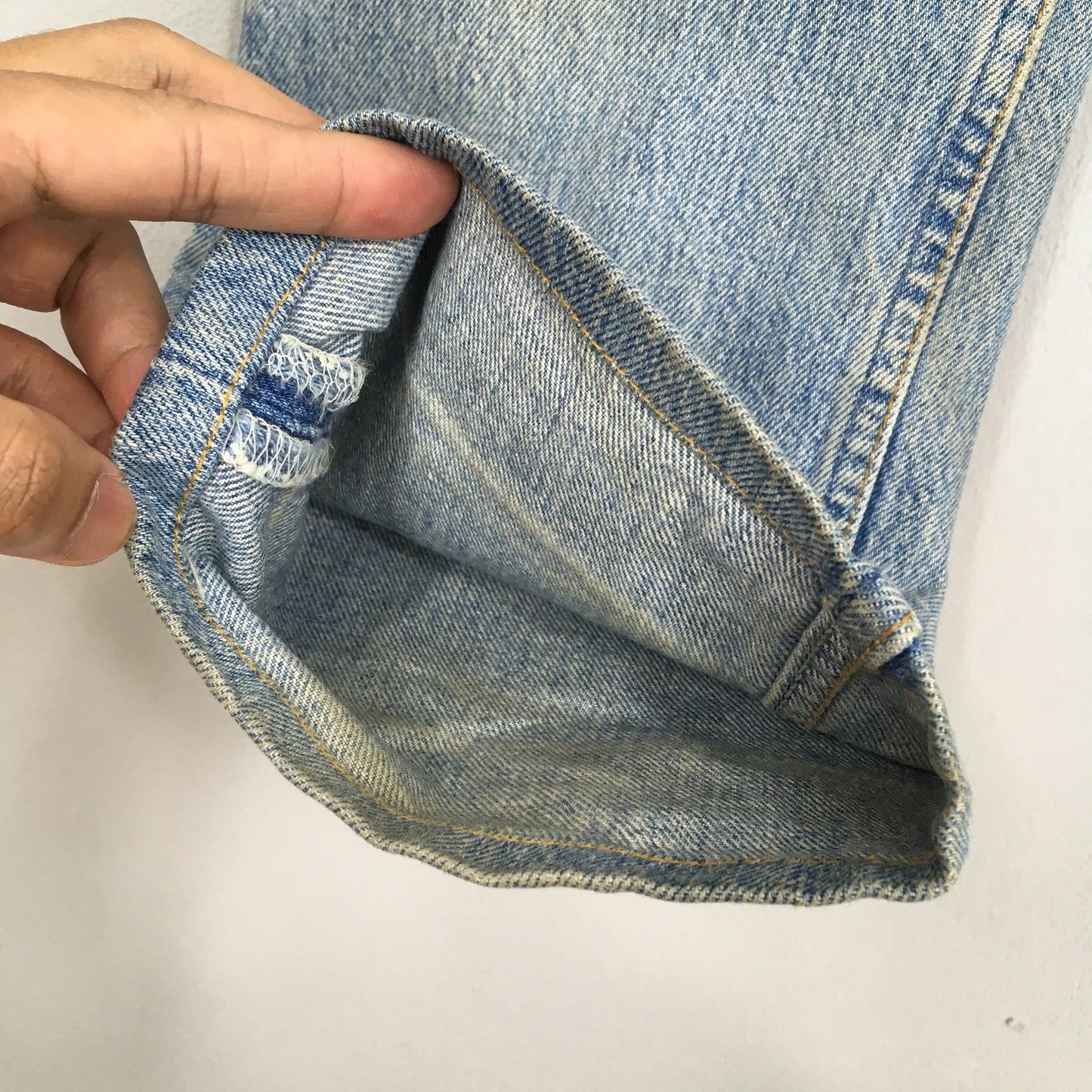 Levi's 501 Faded Dirty Jeans Size 28x28
