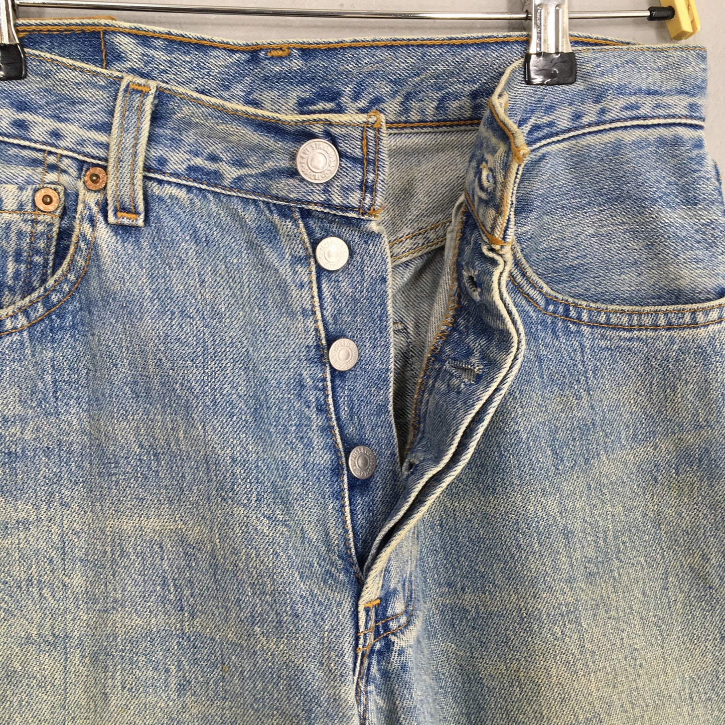 Levi's 501 Faded Dirty Jeans Size 28x28