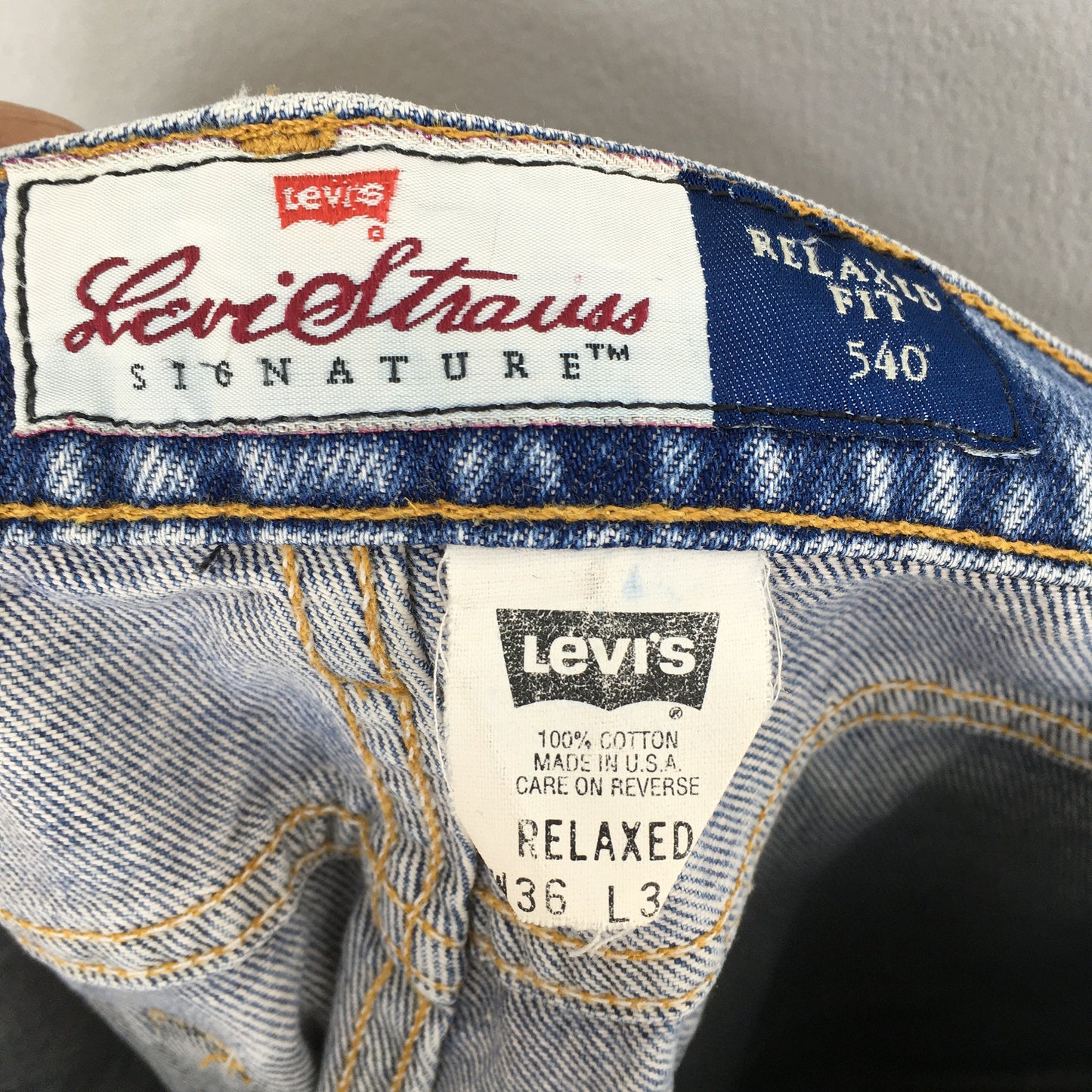 Levi's 540 Relaxed Fit Jeans Zipper Jeans Size 35x38