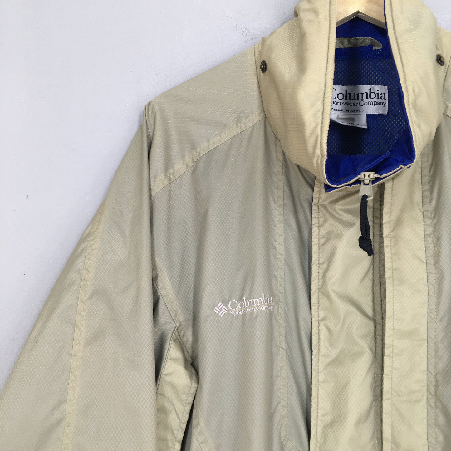 Columbia Windbreaker Beige Jacket XLarge