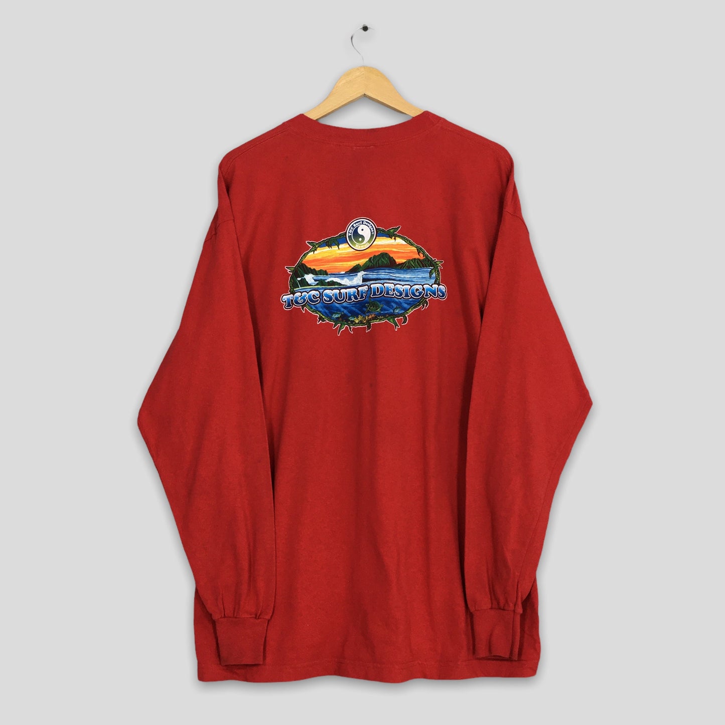 T&C Surf Design Hawaiian Tshirt Large