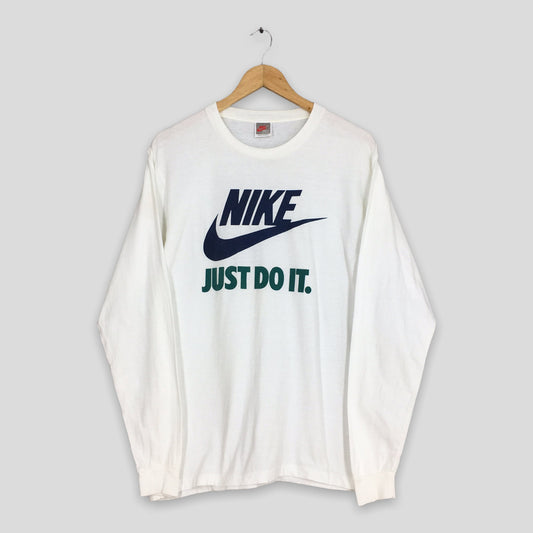 Nike Swoosh White Longsleeve Tshirt Medium