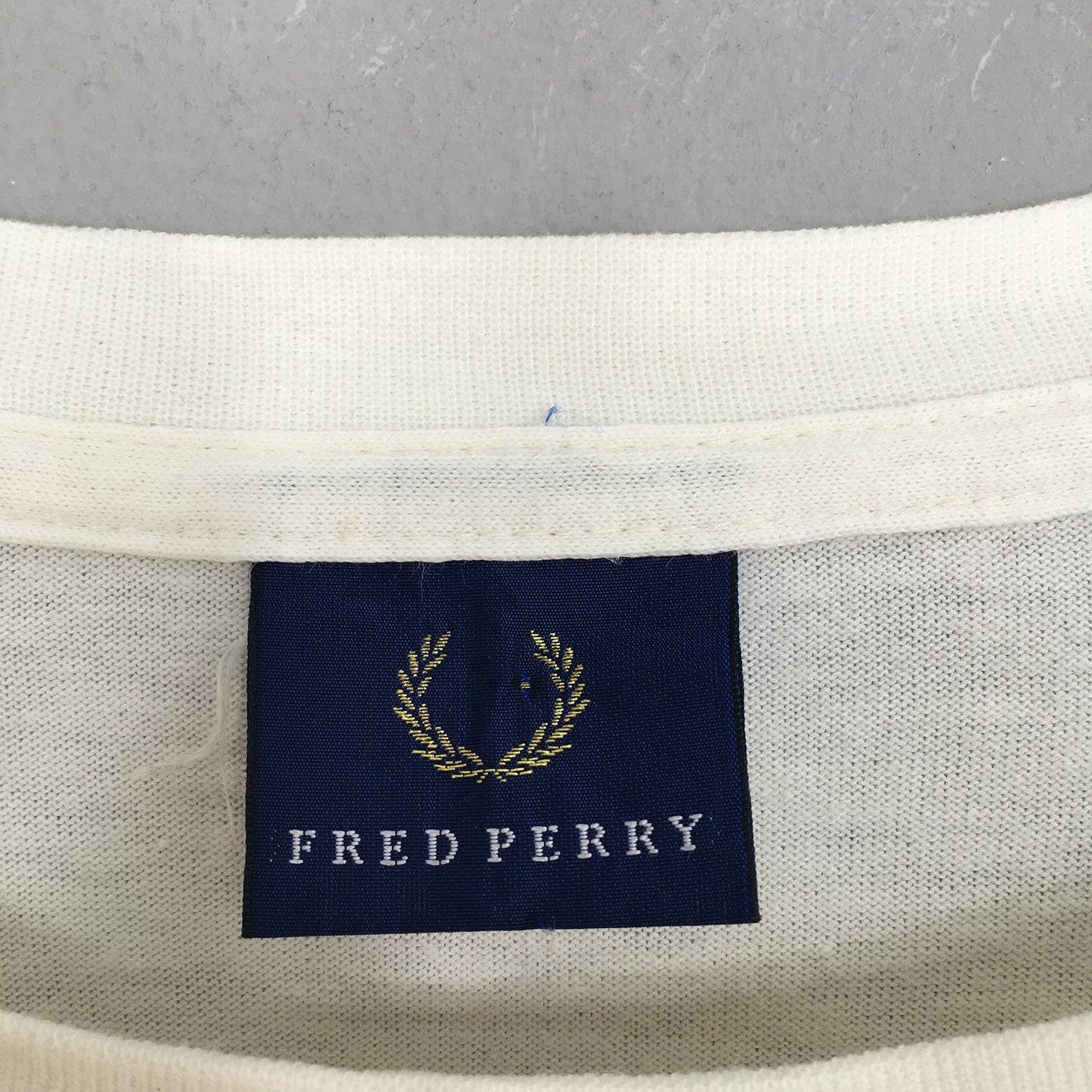 Fred Perry Casual White T shirt Medium