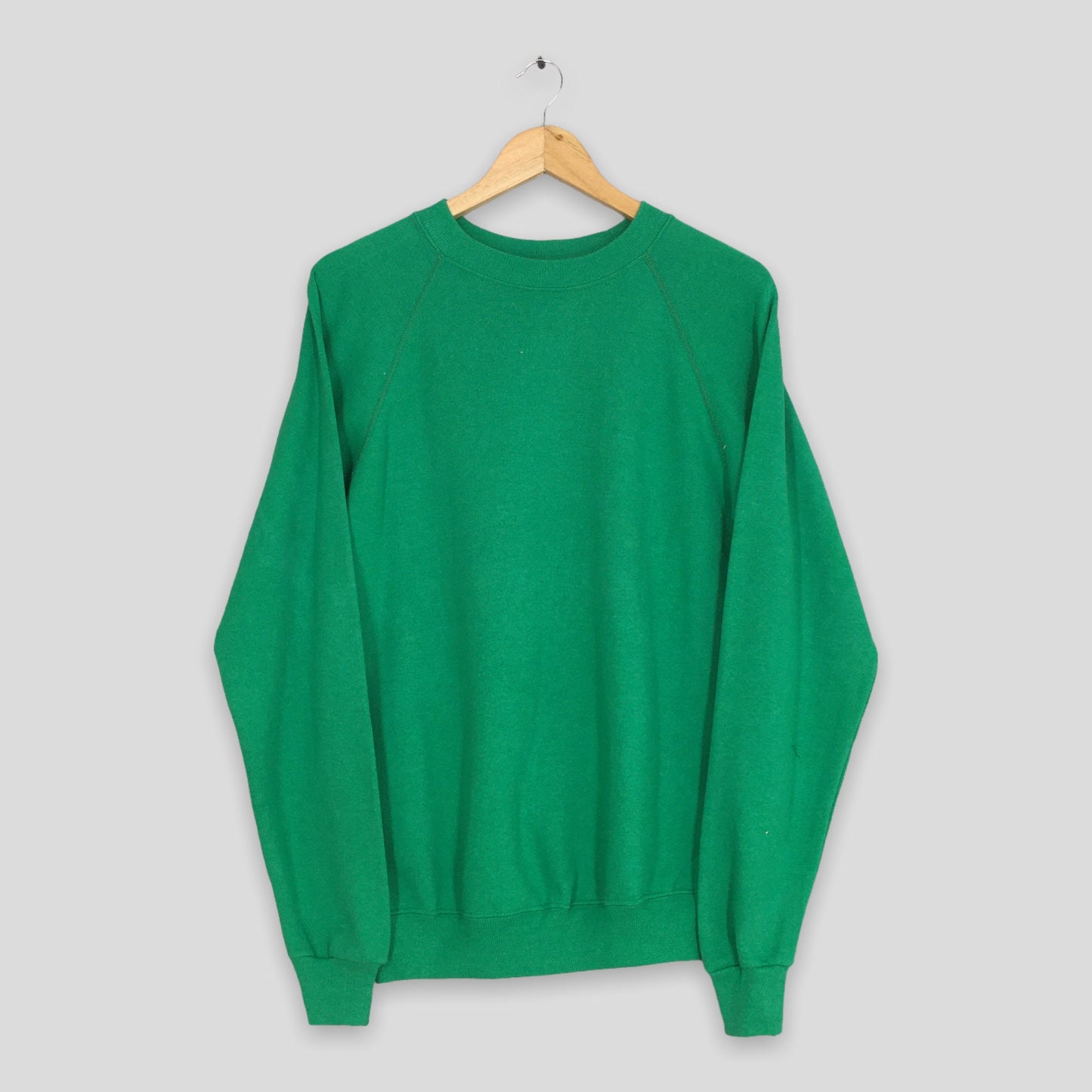 Hanes Green Plain Sweatshirt Medium