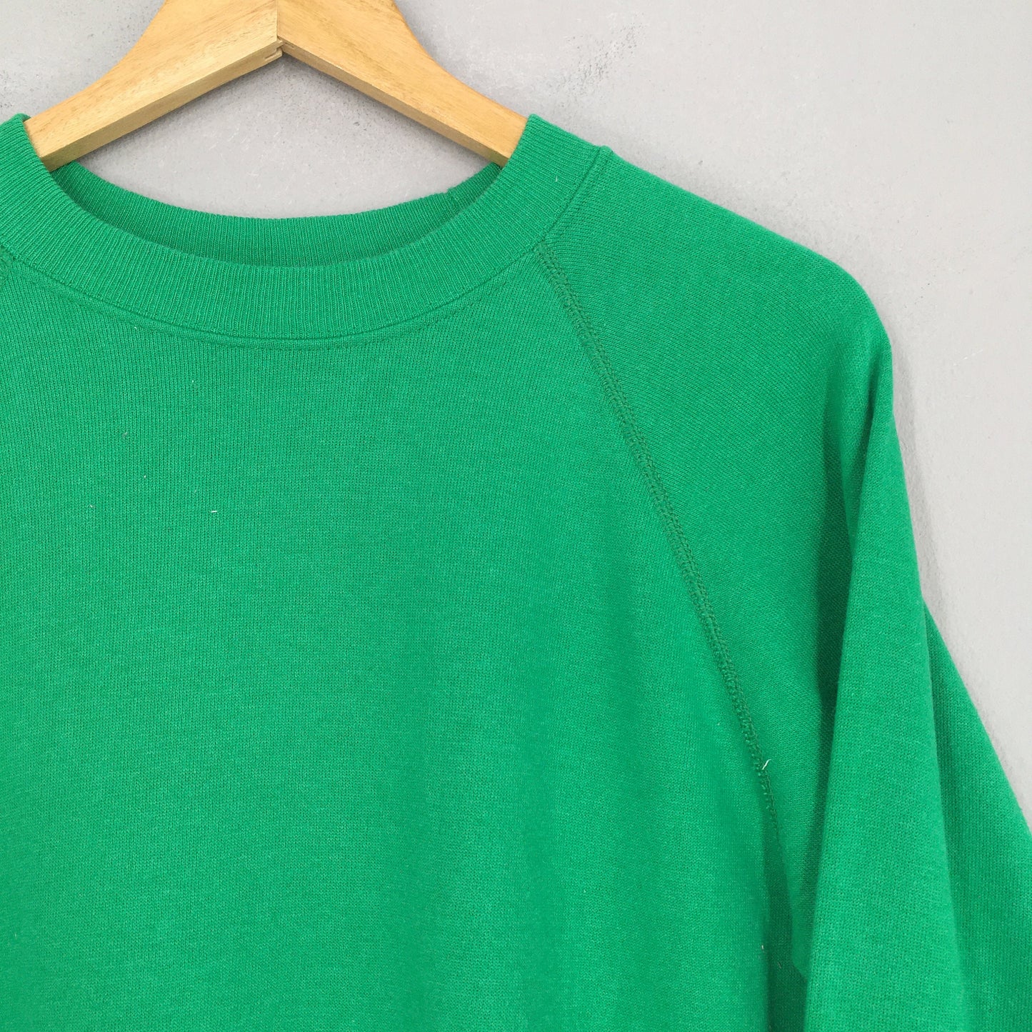 Hanes Green Plain Sweatshirt Medium