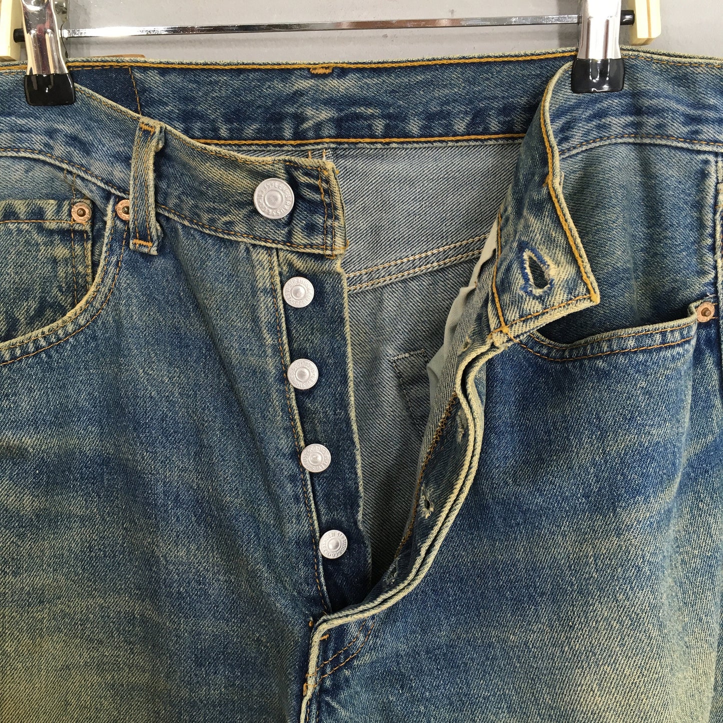 Levi's 501 Distressed Ripped Jeans Stonewash Size 31x30.5