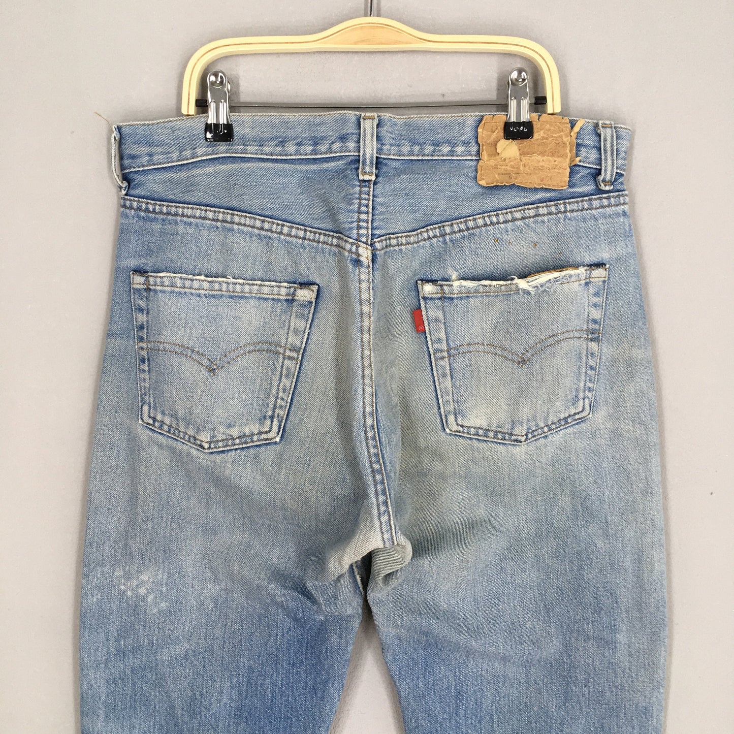 Levi's 501 Faded Blue Light Wash Jeans Size 32x31.5