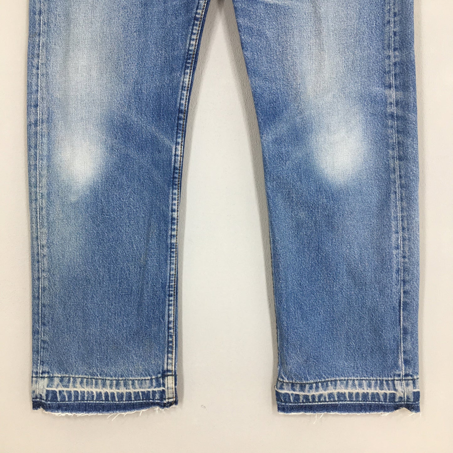 Levi's 501 Faded Blue Release Hem Jeans Size 29x28.5