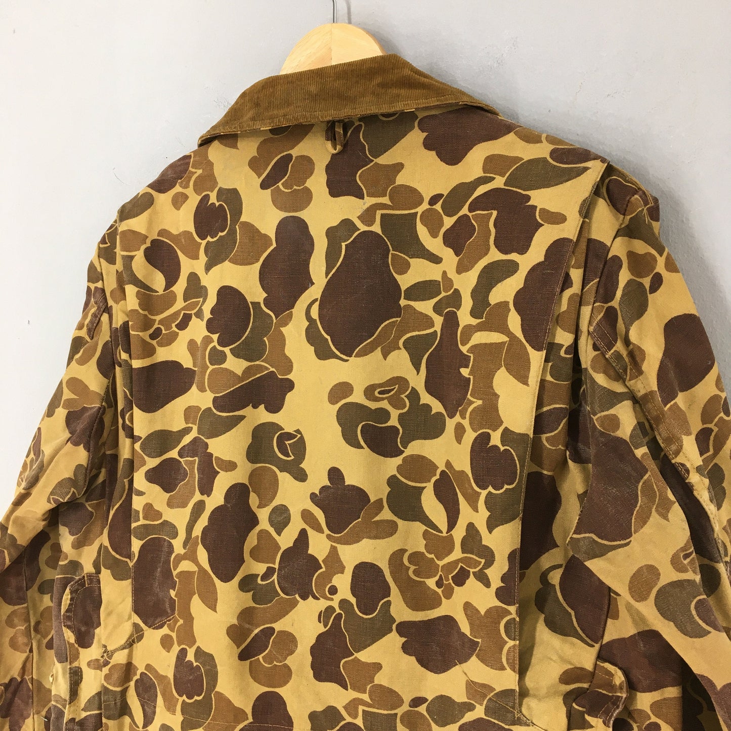 Game Winner Hunting Duck Camo Jacket Medium