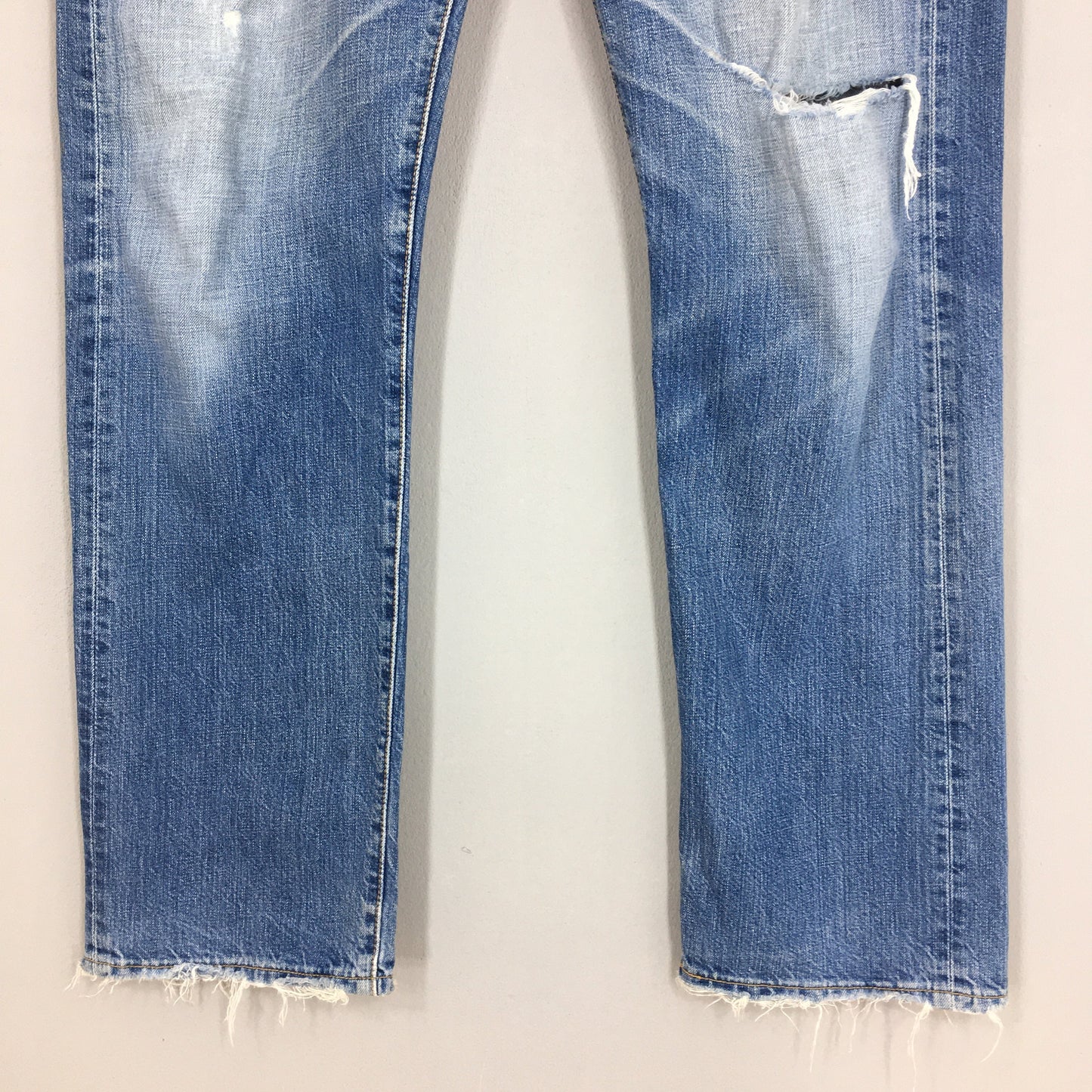 Y2K Levi's 501 Distressed Stonewash Jeans Size 33x31.5