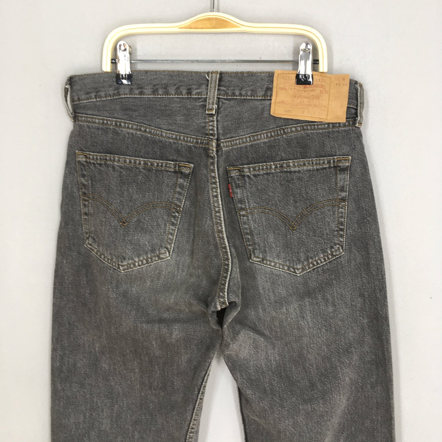 Levi's 501 Ash Gray High Waisted Jeans Size 29x32