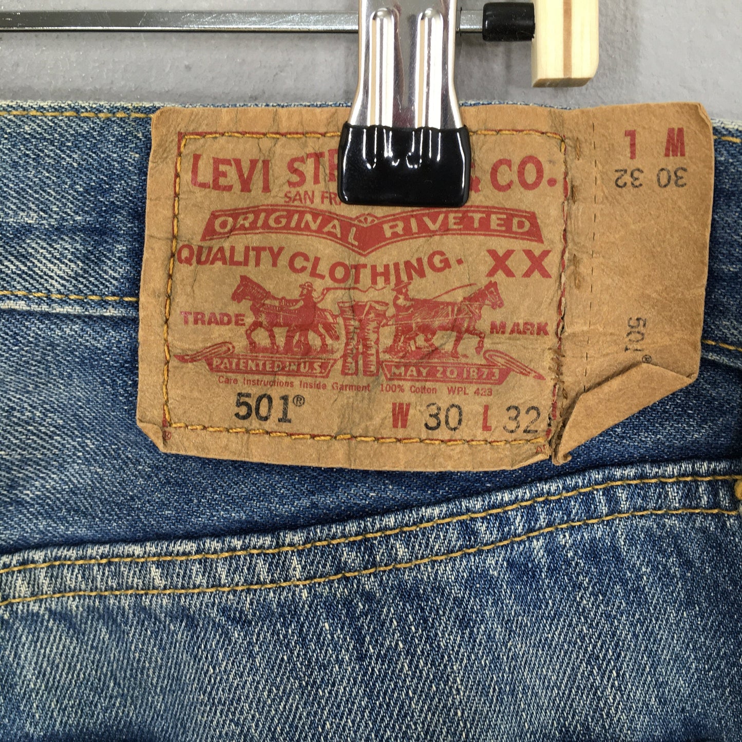 Levi's 501 Faded Blue Stonewash Jeans Size 29x32